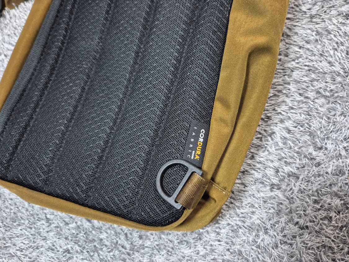 네파 슬링백 상품이미지3