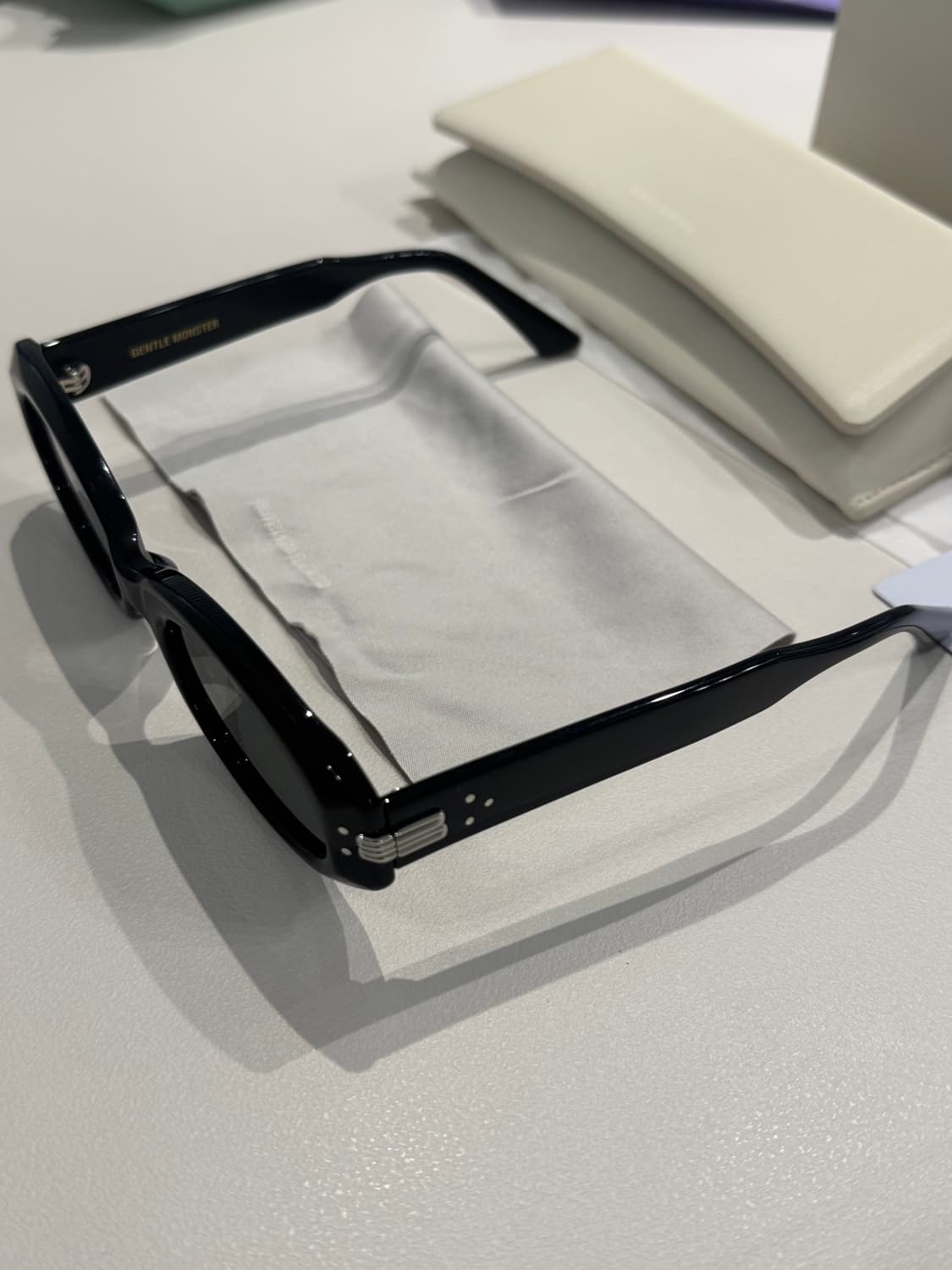 젠틀몬스터 mass 01 상품이미지1