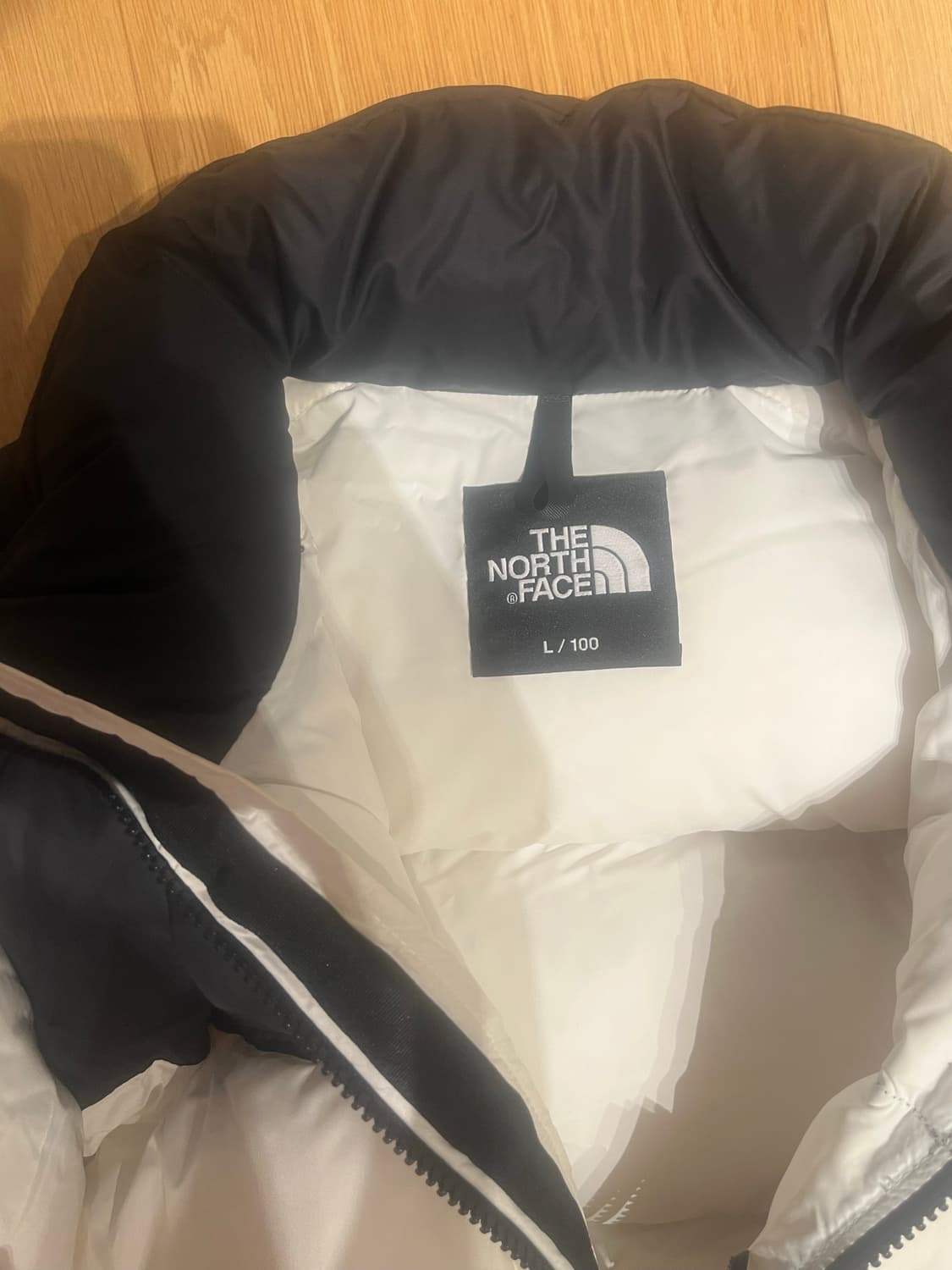 노스페이스 눕시 화이트 상품이미지4