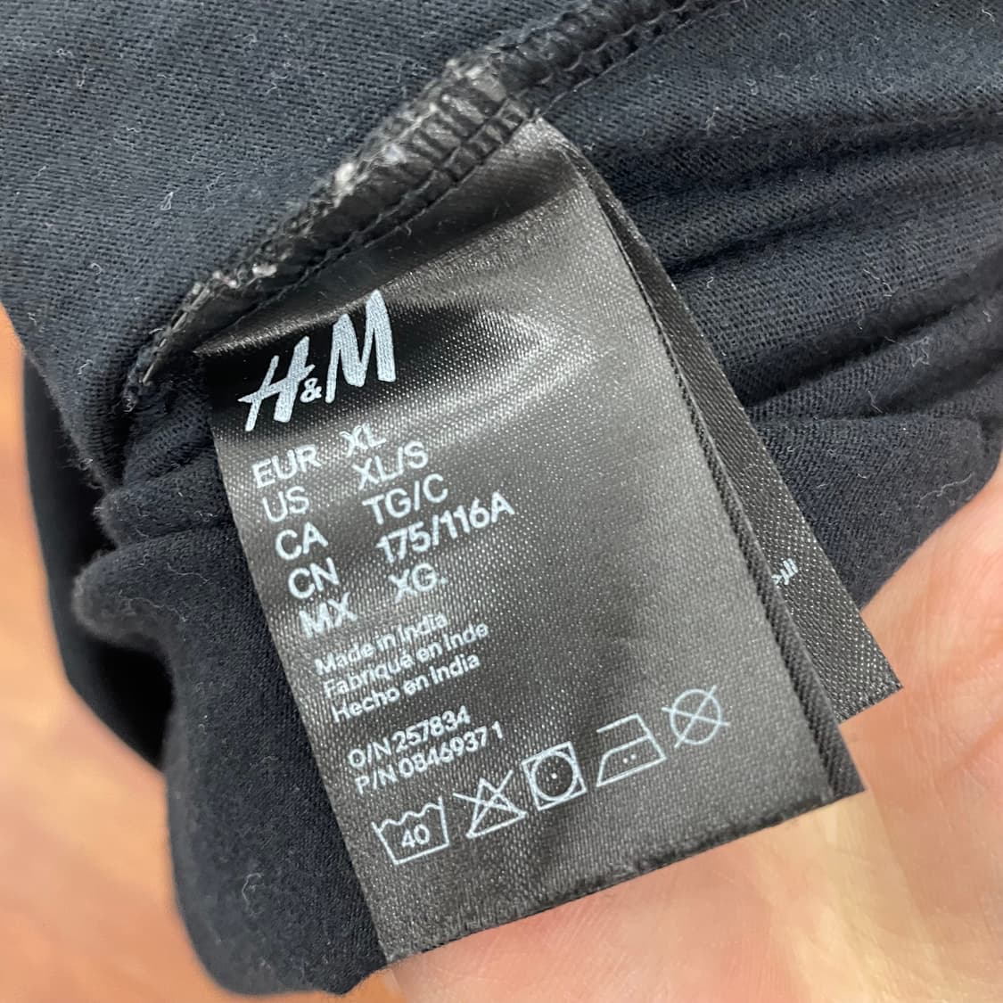 h&m 플레이스테이션 롱슬리브 상품이미지4