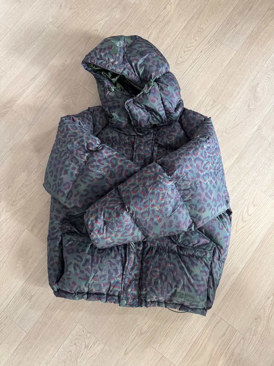 Supreme leopard puffer 700-fill 24fw 상품이미지1