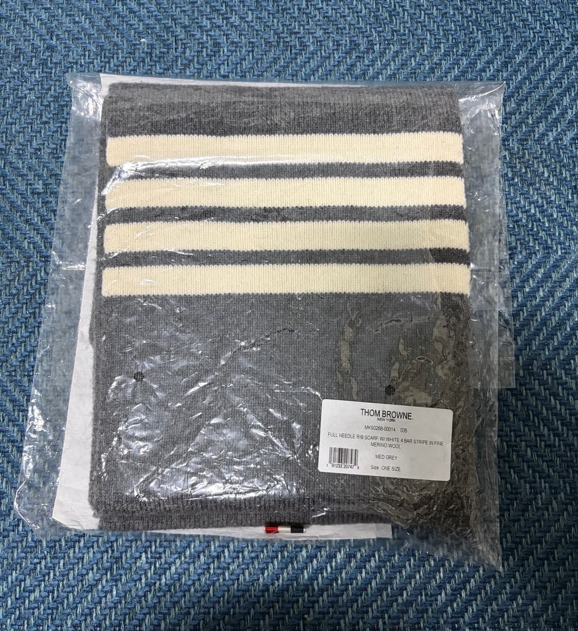 톰브라운 메리노울 사선 그레이 머플러 상품이미지1