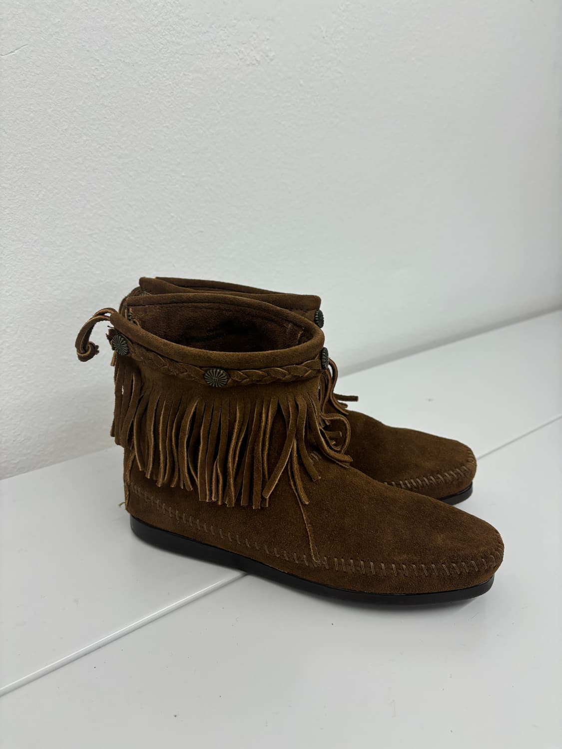 Minnetonka 프린지 부츠 스웨이드 상품이미지4