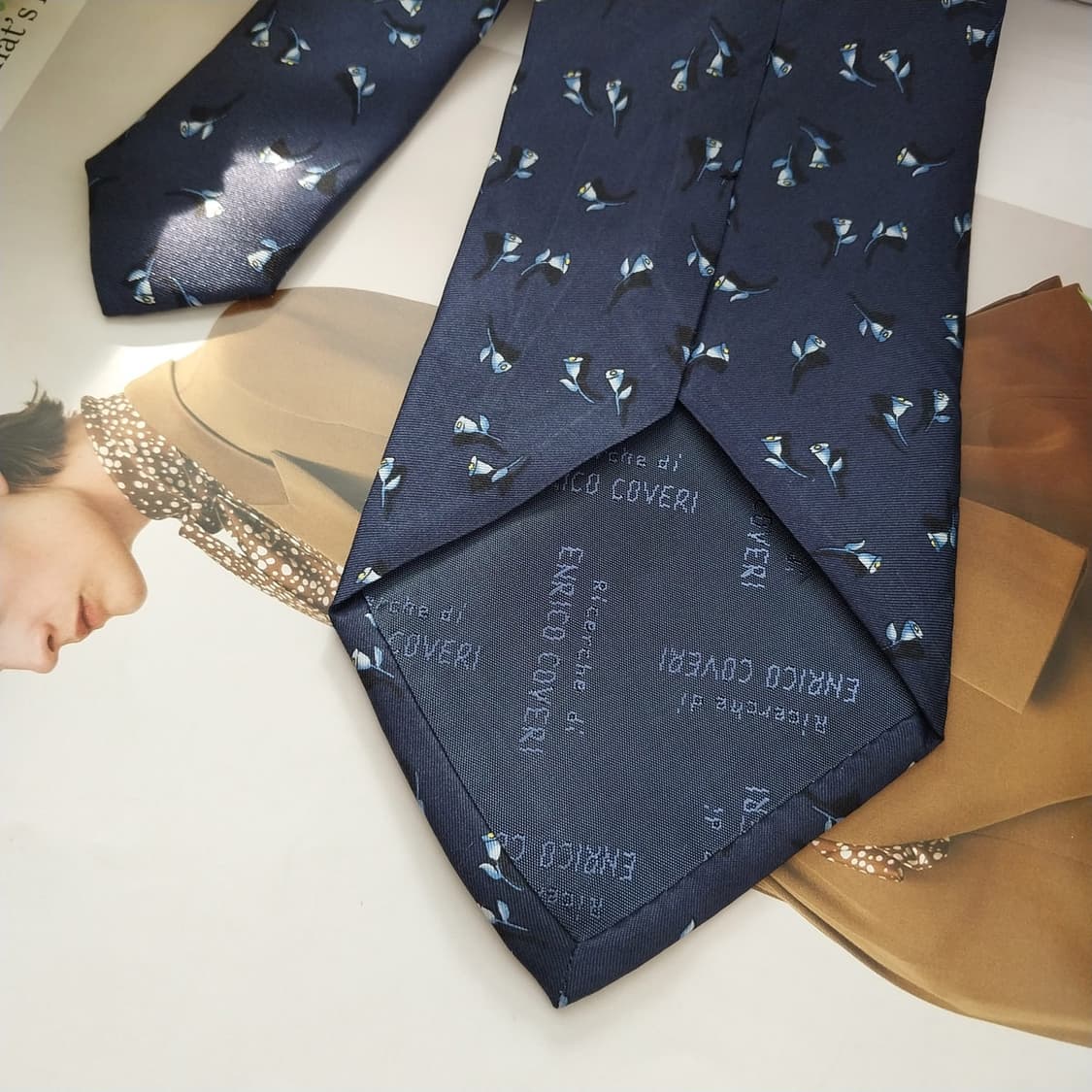 엔리코 코베리 실크 네이비 플라워 넥타이 9.5cm A+등급 K1301
 상품이미지6