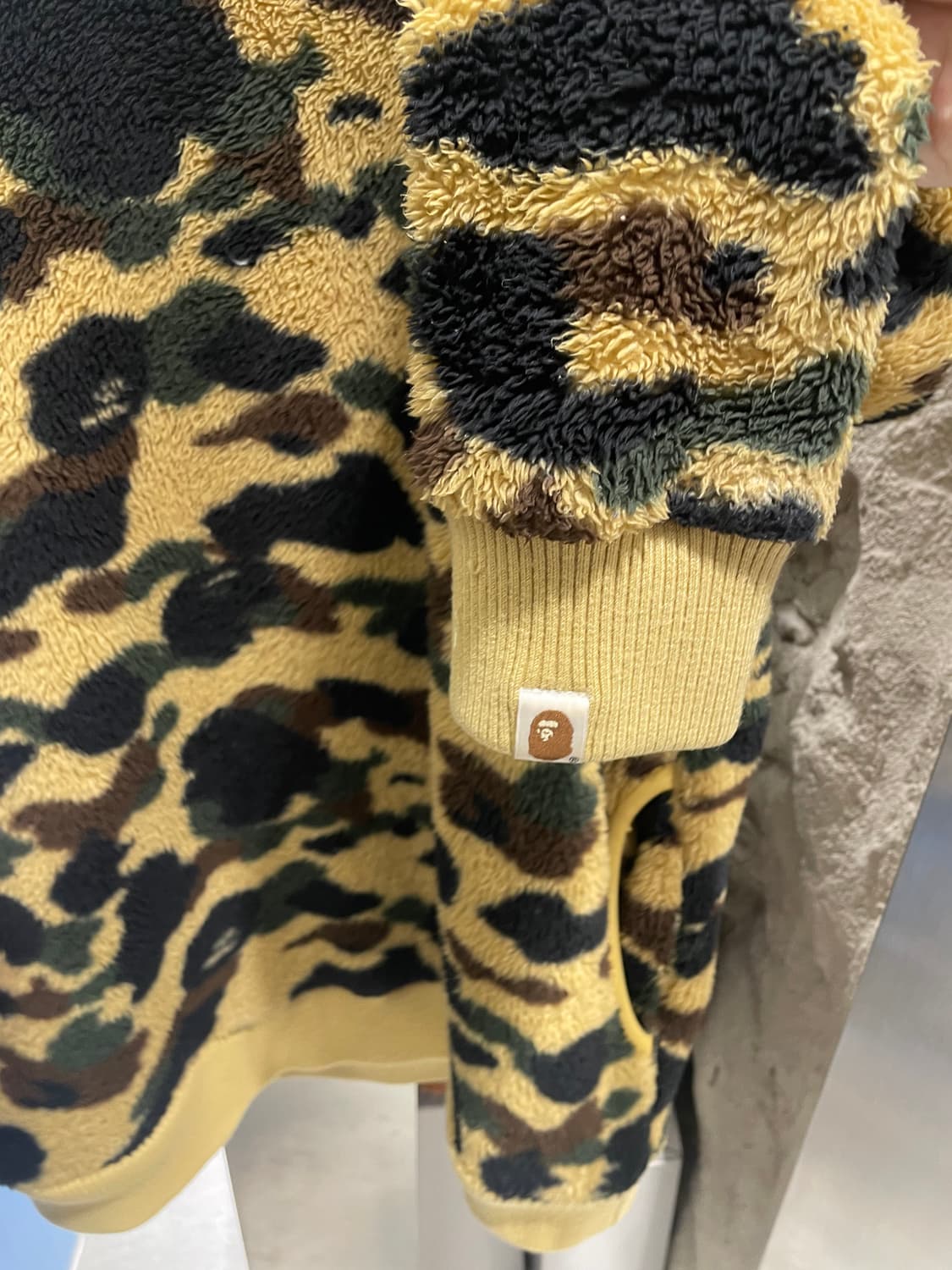 베이프 후리스 맨투맨  상품이미지2