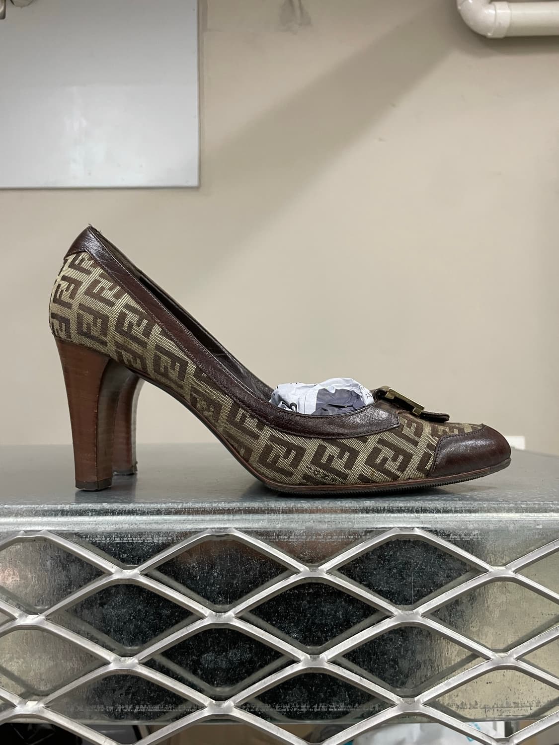 펜디 버클 펌프스 37.5 상품이미지4