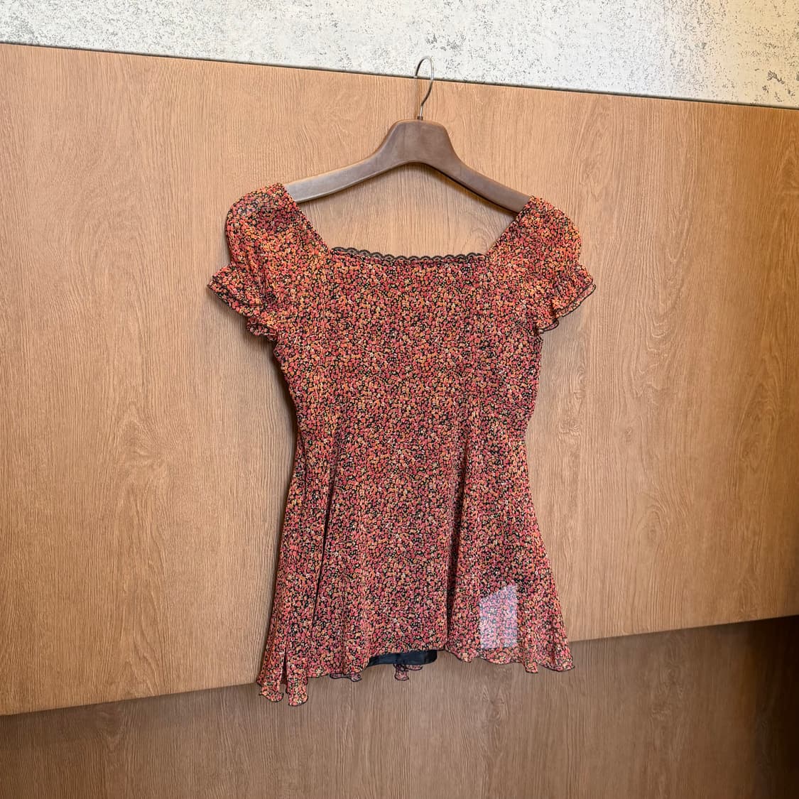 빈티지 블라우스 퍼프 슬리브 플라워 패턴 리본 타이 스트랩 디테일 오렌지 상품이미지6