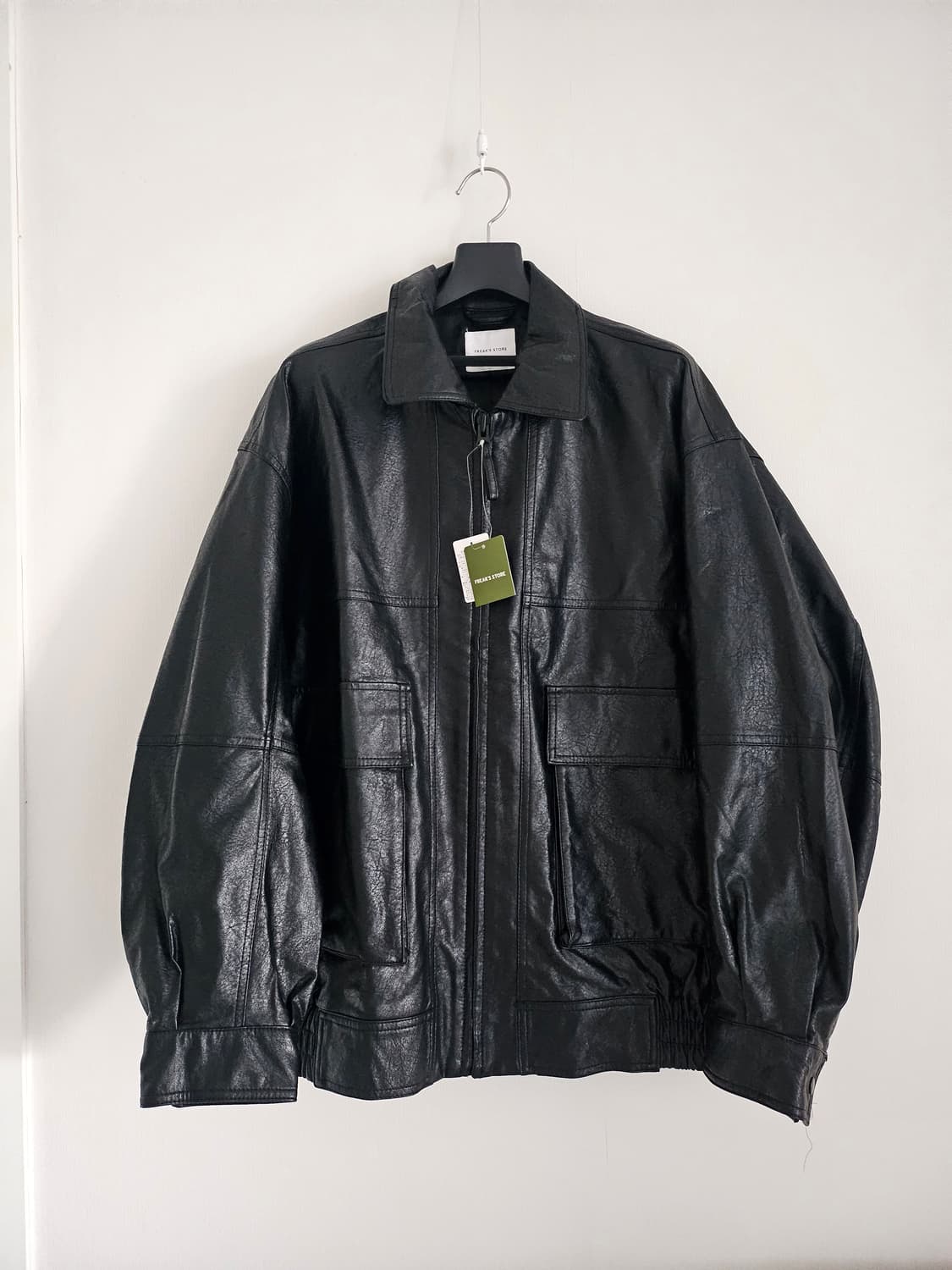 프릭스스토어 페이크레더 자켓 상품이미지1