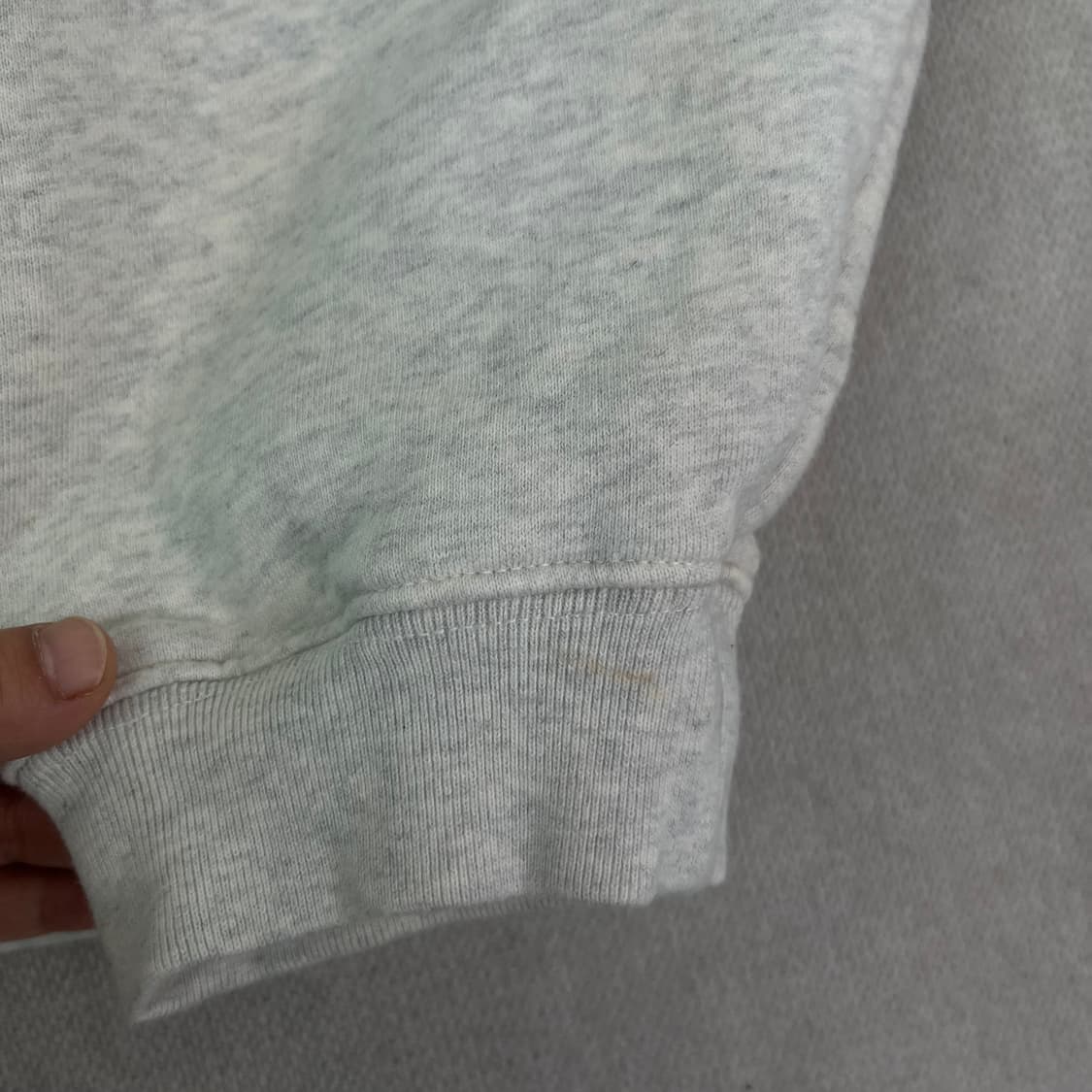 105 피오갓 7주년 abc 크림후드티 상품이미지7