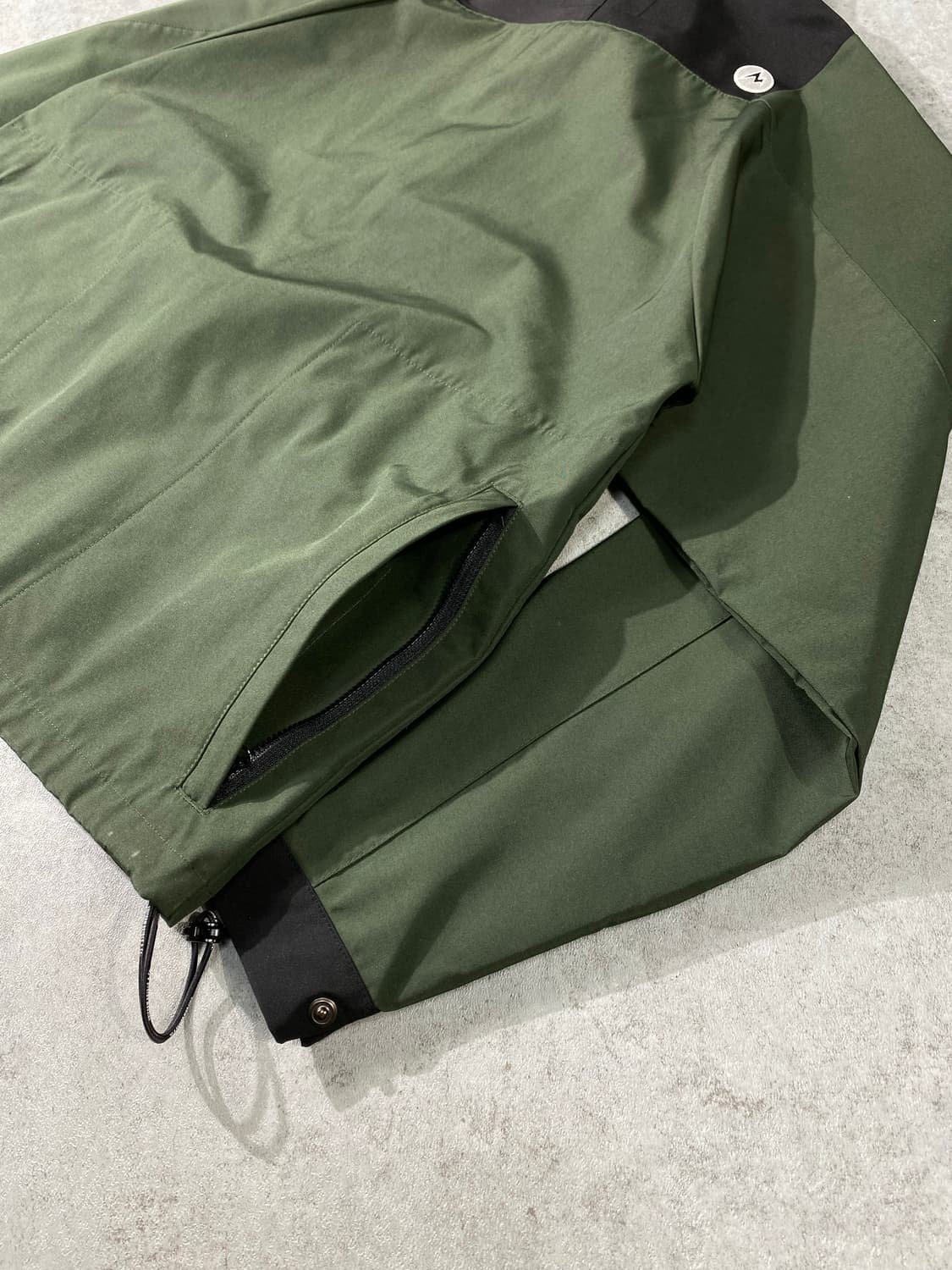 [M] Marmot x 유니폼브릿지 아웃도어 폴리쉘 아노락 상품이미지7