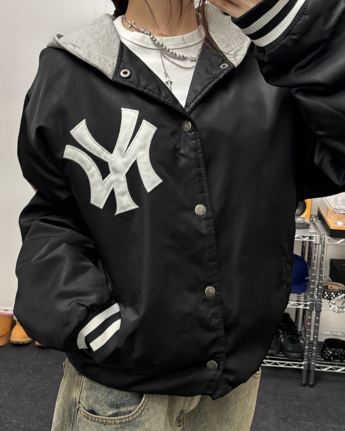 마제스틱 00s 뉴욕 양키즈 스타디움 점퍼 블랙 상품이미지2