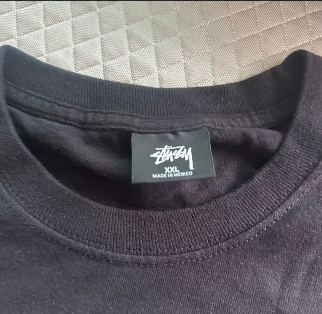 스투시 올드 로고 2XL 블랙 반팔티 상품이미지3