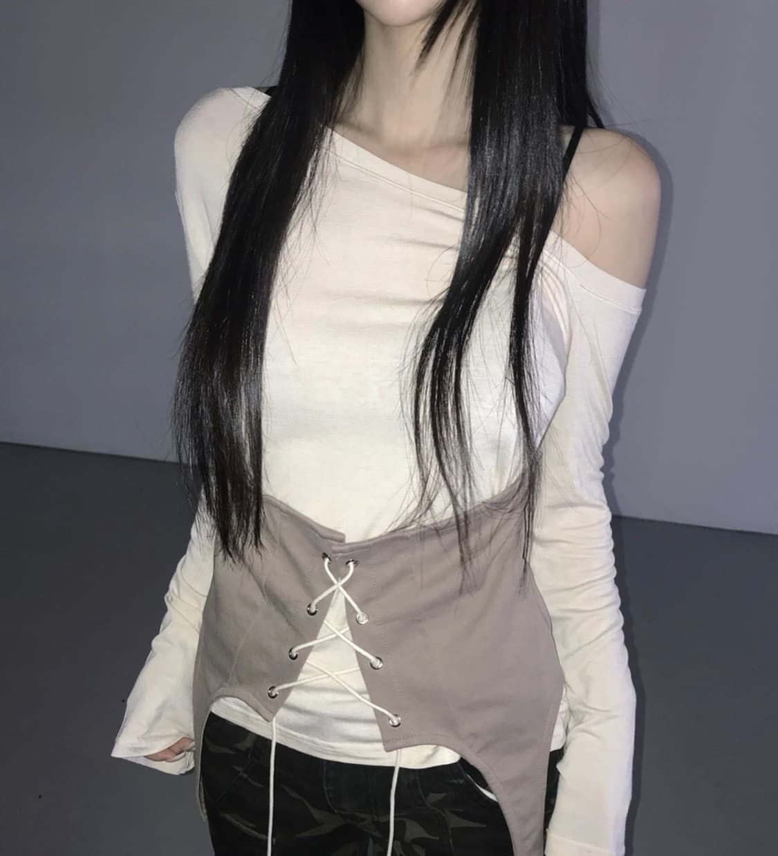 디에어타운 hazel corset top beige 상품이미지1