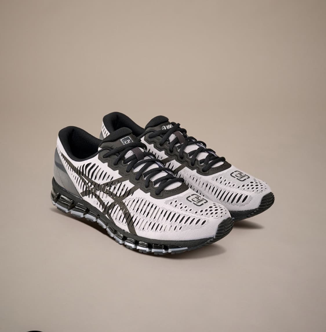 아식스 씨피컴퍼니 젤 퀸텀360 실버 판매합니다 상품이미지1