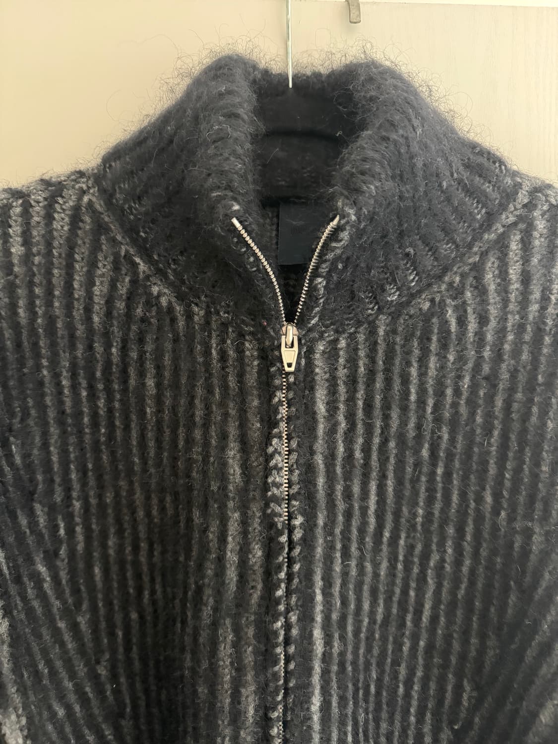 Juun j 데미지 니트집업 상품이미지4