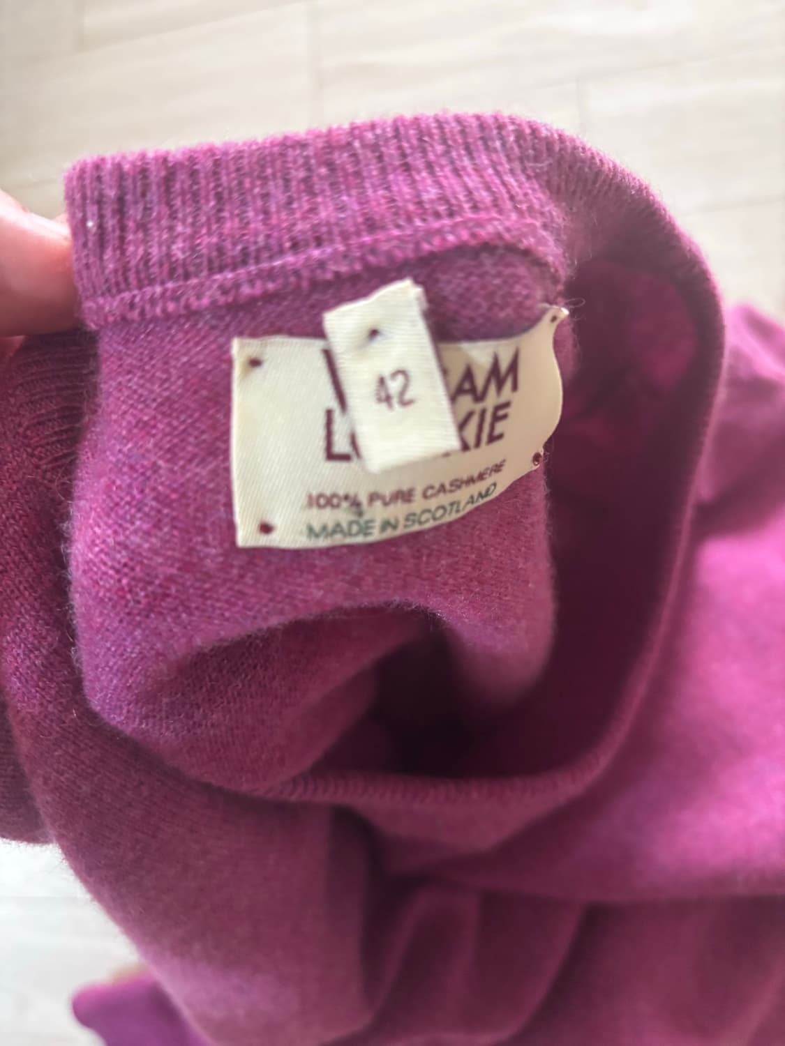 윌리엄로키 캐시미어100 니트 42사이즈  상품이미지4