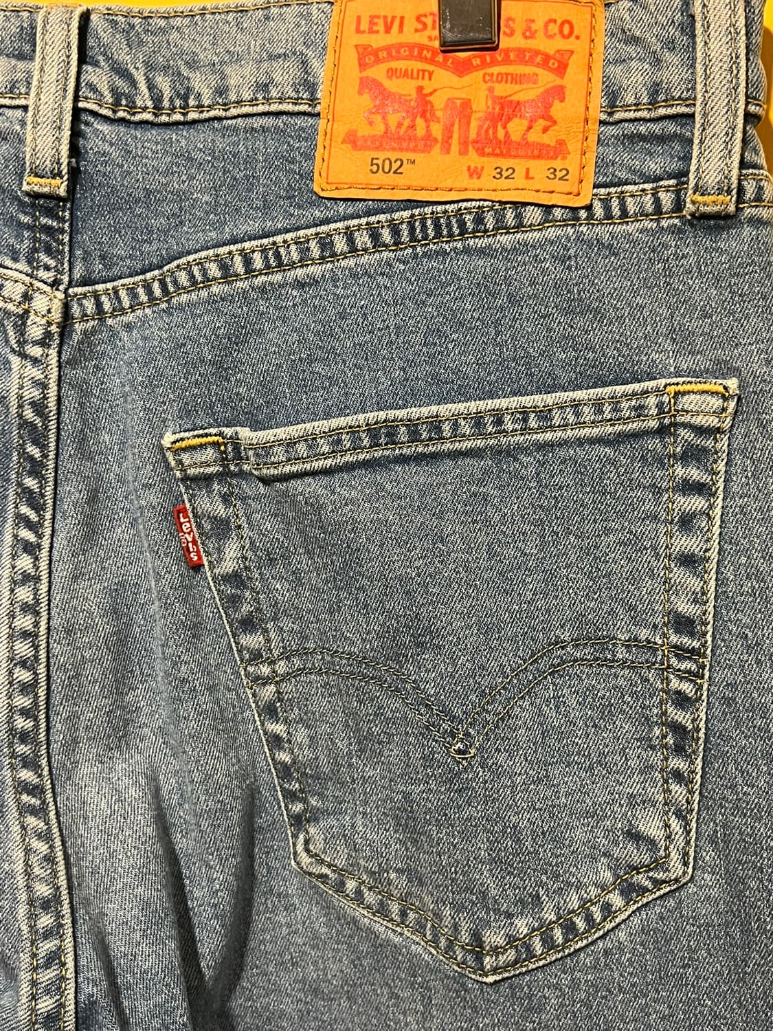 [32x32] 리바이스 502 레귤러 테이퍼 연청 데님 팬츠 청바지 상품이미지7