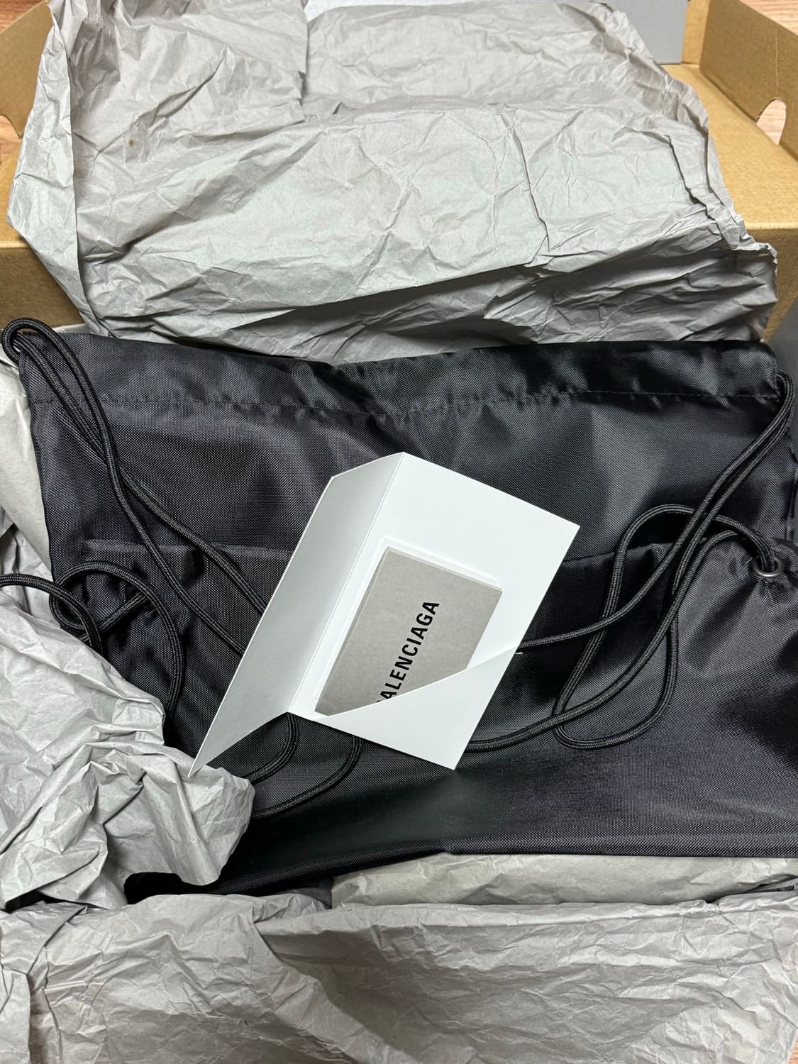 발렌시아가 뉴러너 버건디 42 상품이미지10