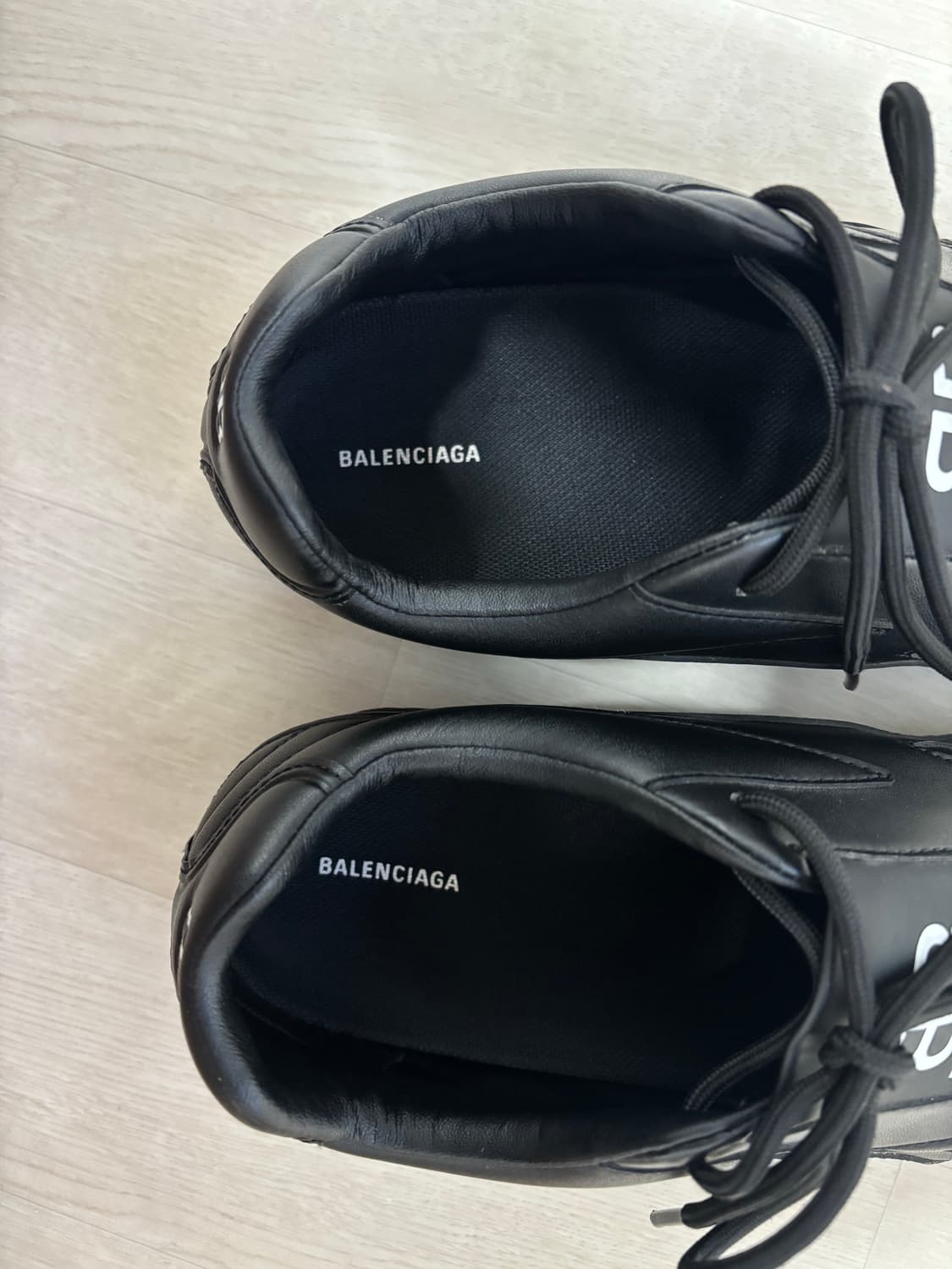 발렌시아가 젠 블랙 42 상품이미지2