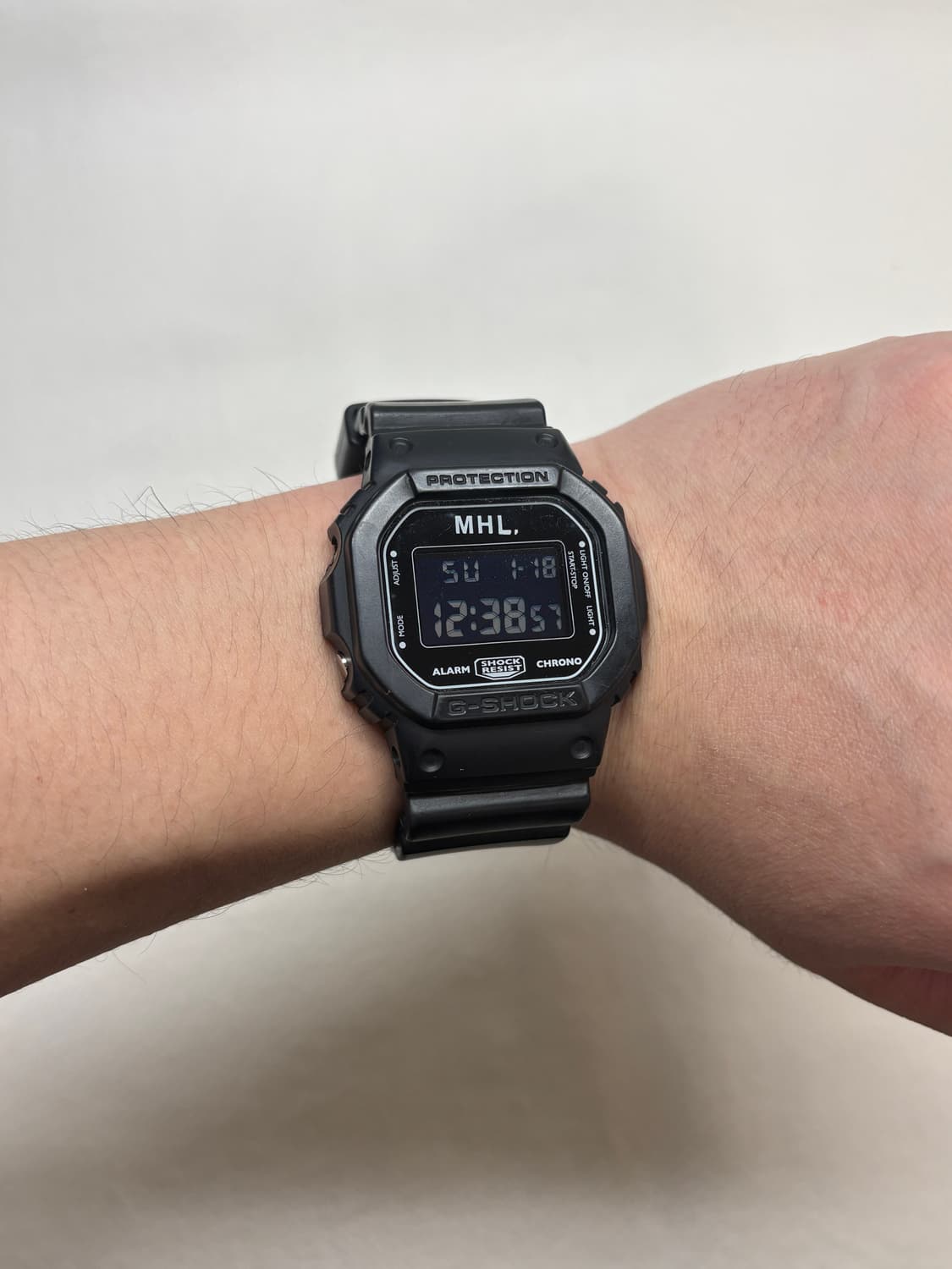 MHL x G-SHOCK 콜라보 시계 상품이미지5