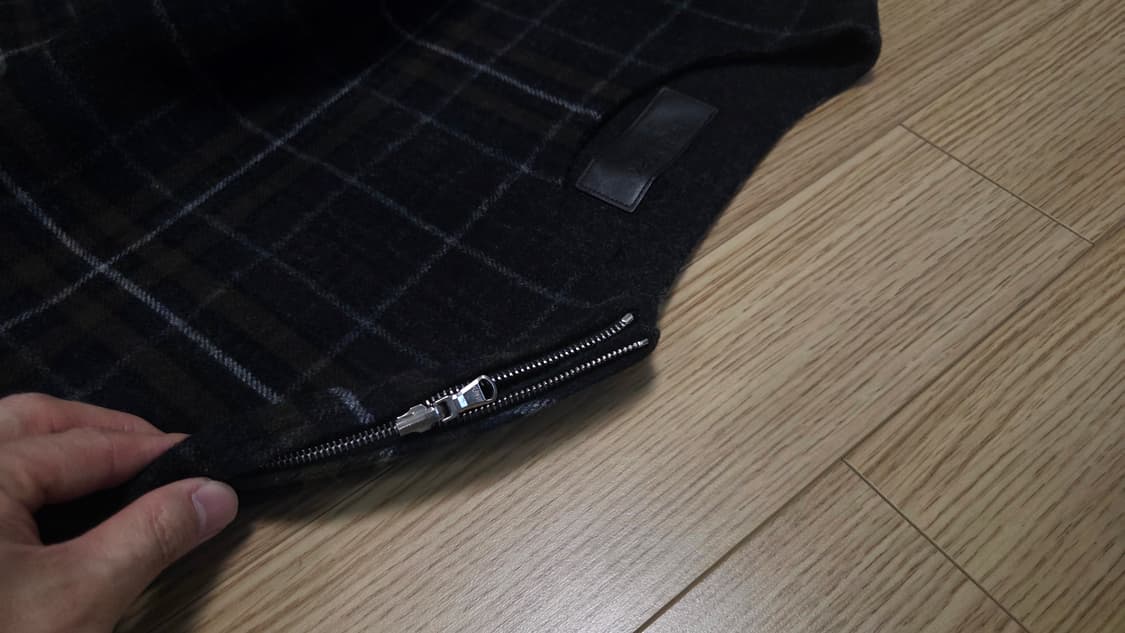 질스튜어트 뉴욕 체크 울 지퍼 니트 상품이미지5