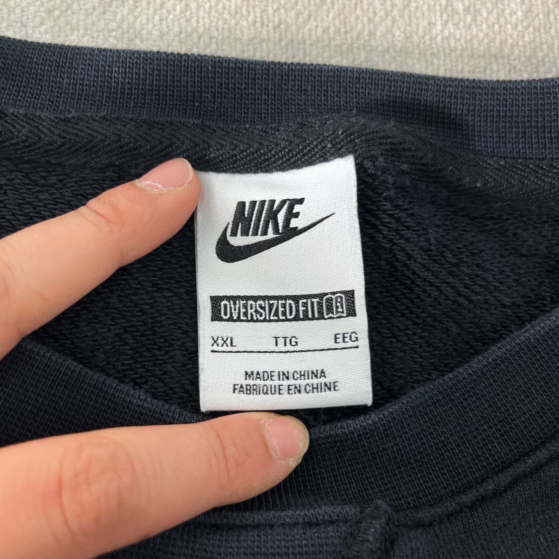 105 나이키 스펠아웃 오버사이즈 맨투맨 상품이미지3