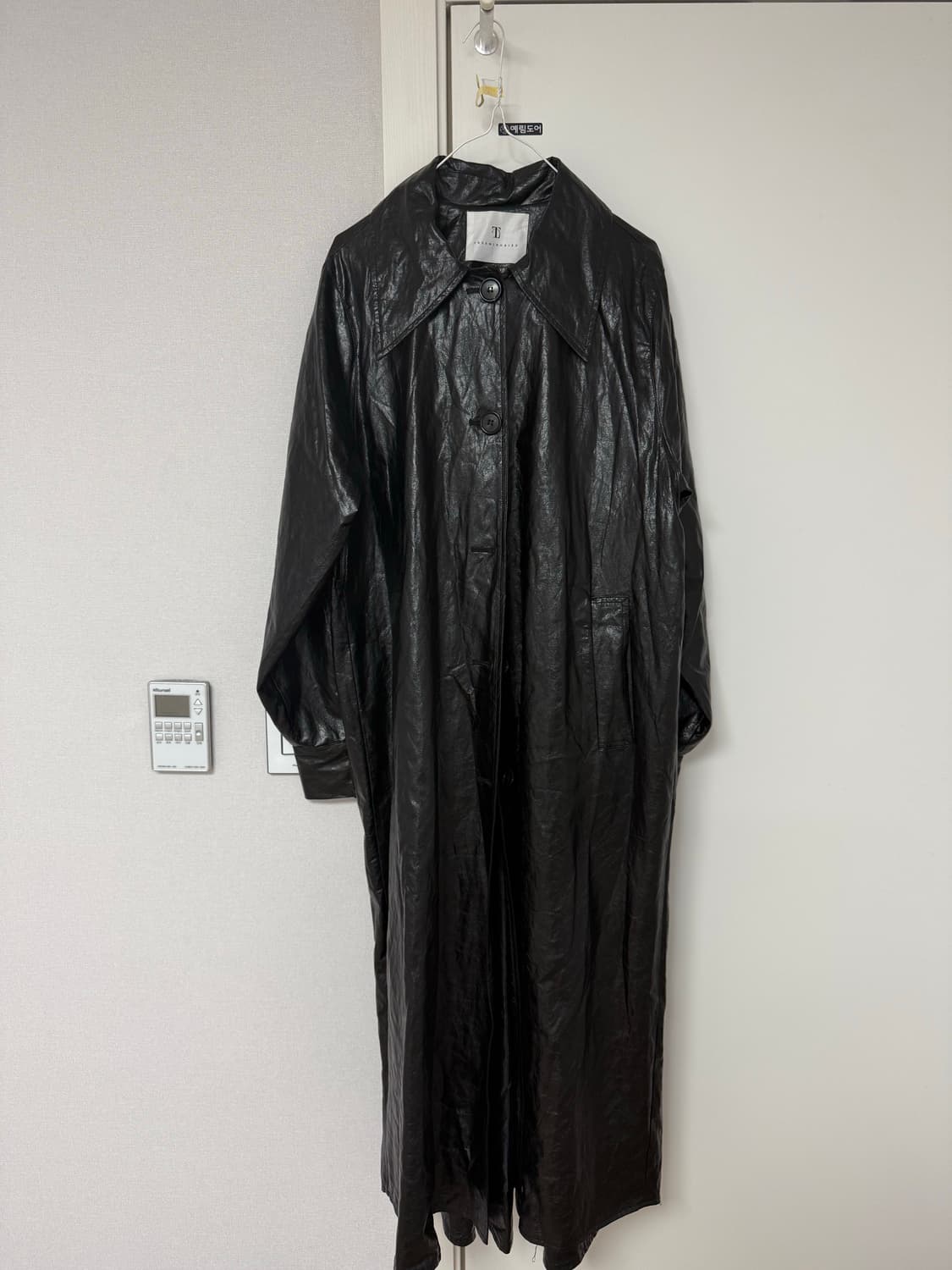 트리밍버드 롱 레더 트렌치 블랙 상품이미지4