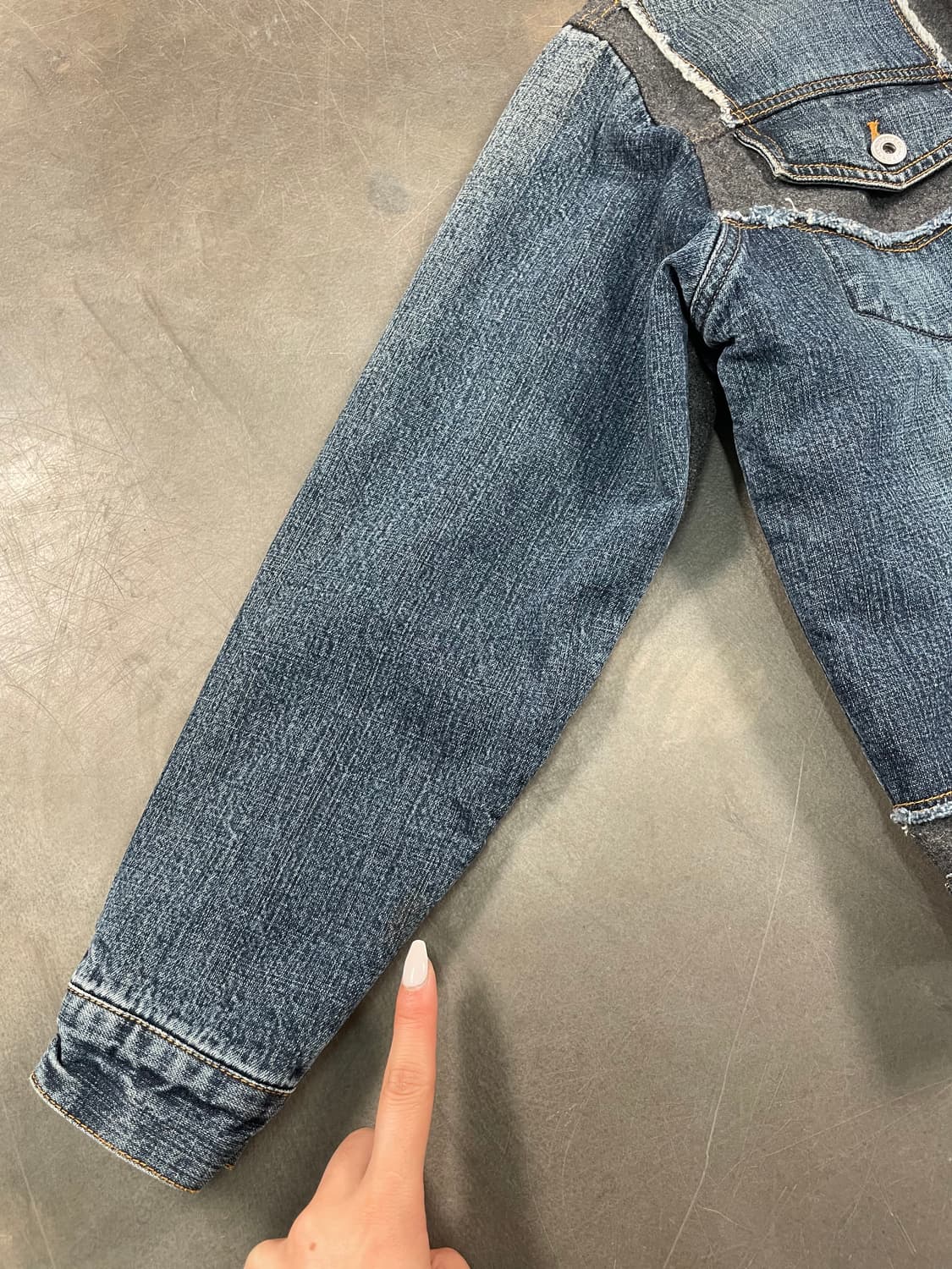 DKNY 울 라인 데님 트러커 자켓 상품이미지3