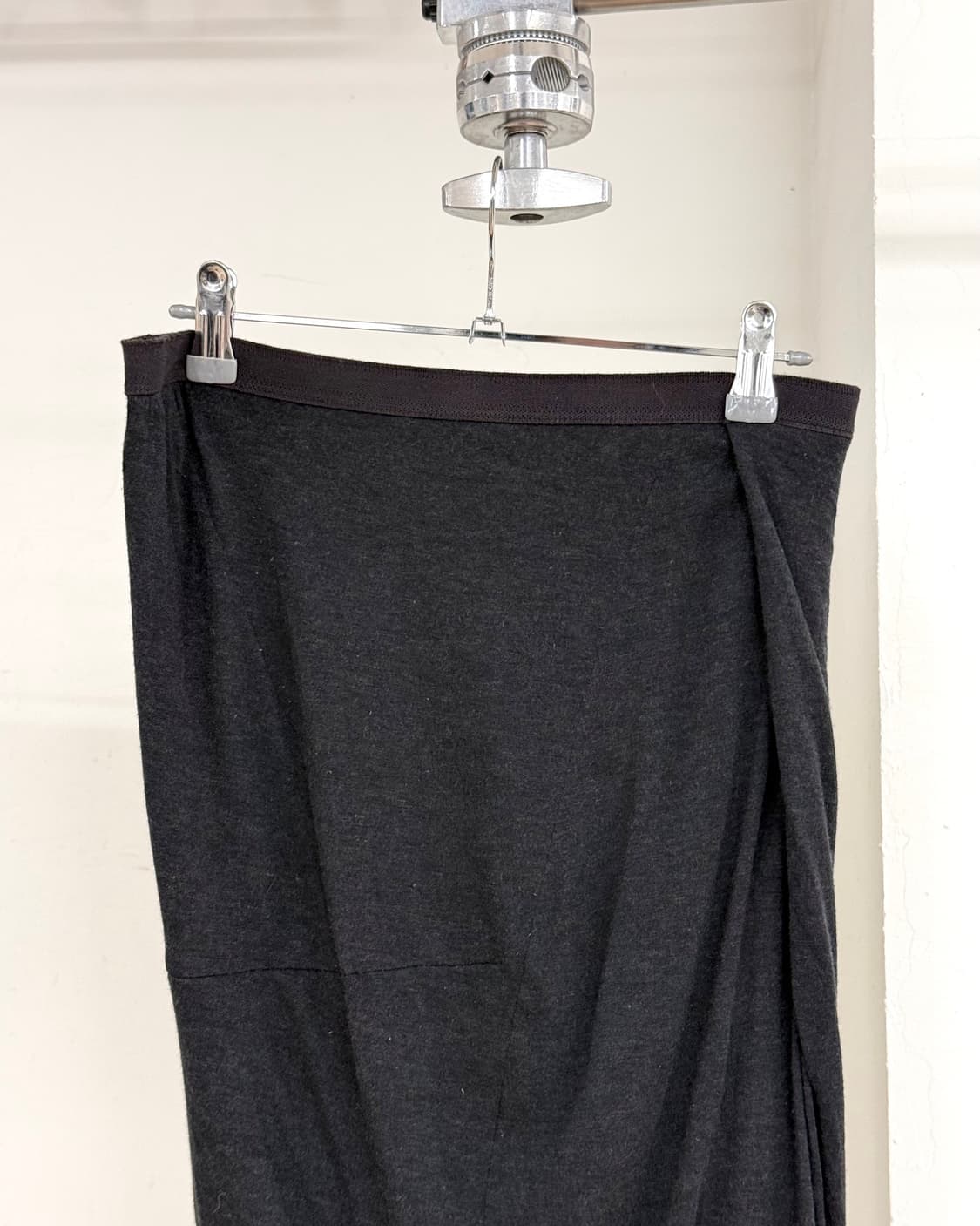 릭 오웬스 릴리즈 블랙 러치드 미디스커트 상품이미지2