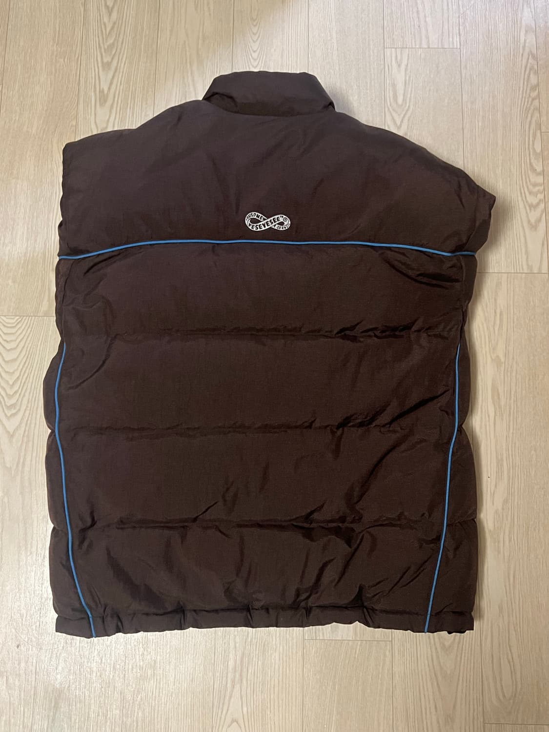 예스아이씨 아이코닉 패딩 브라운 상품이미지2