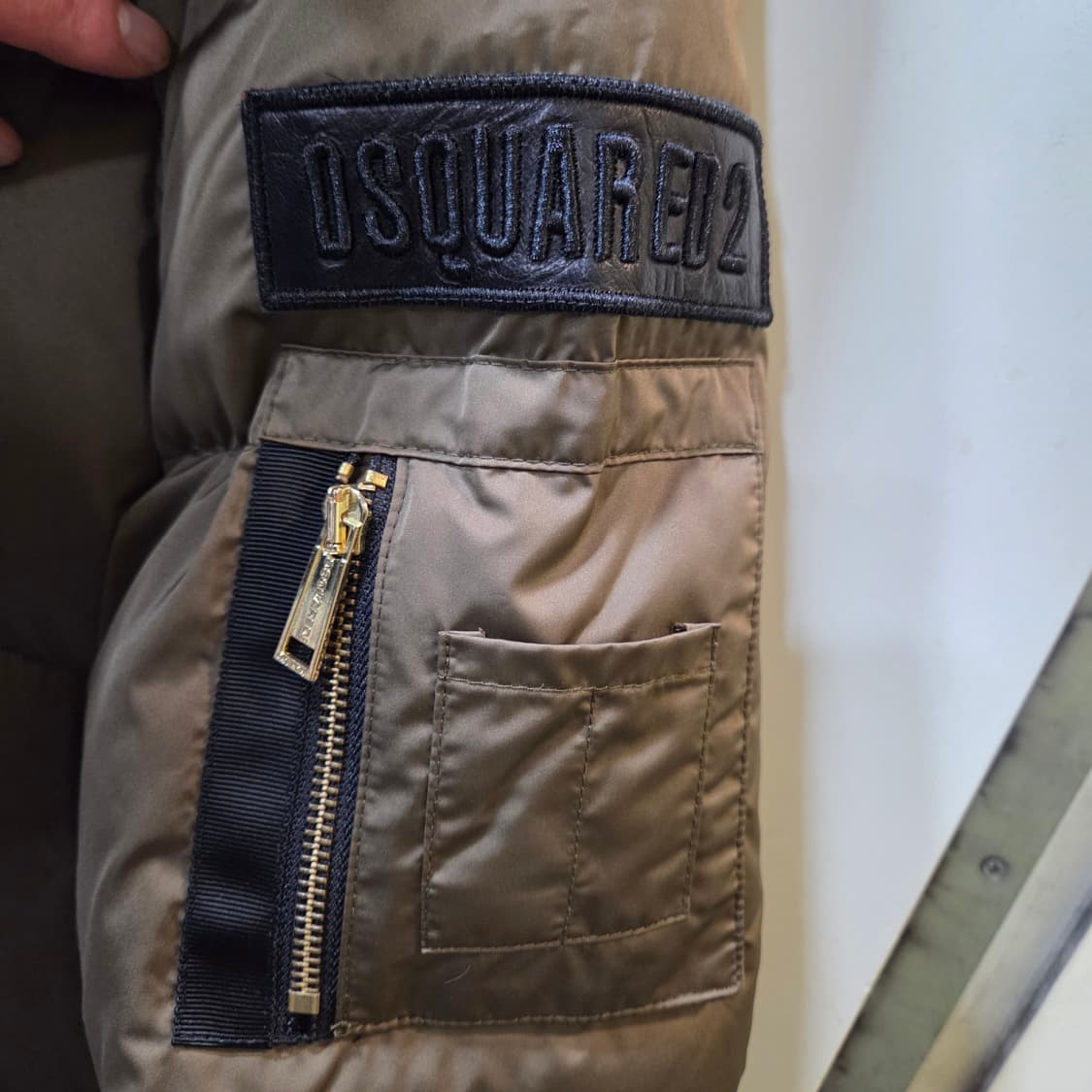 디스퀘어드2 신상 가죽 구스 패딩 상품이미지5
