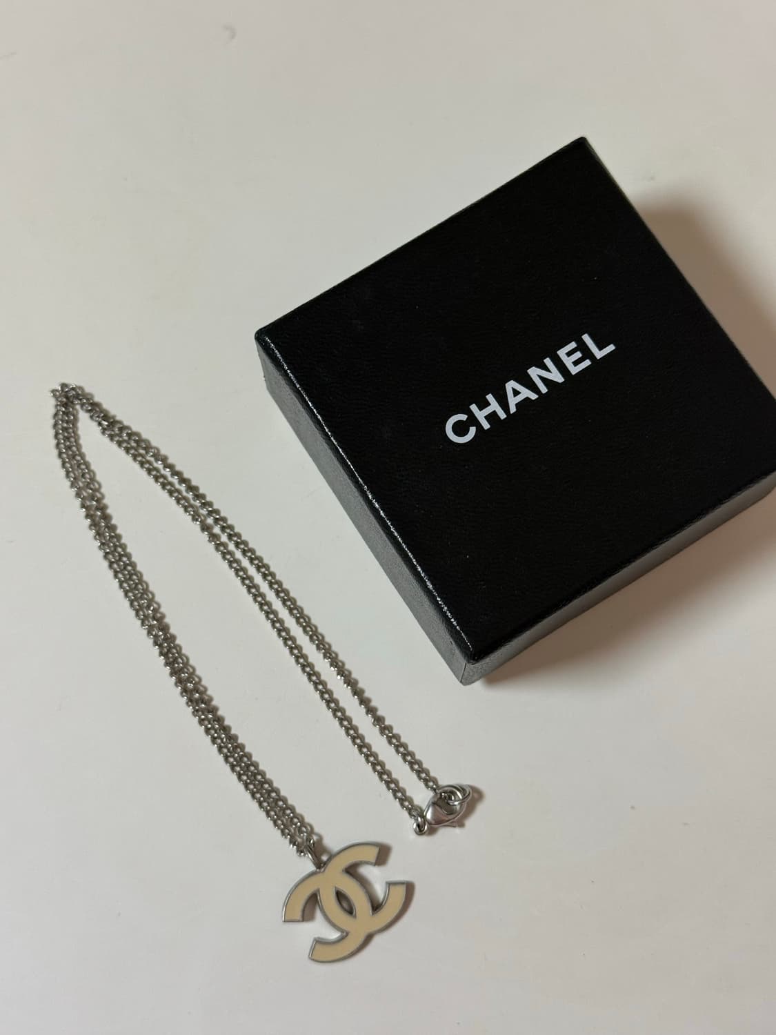 샤넬 cc로고 아이보리 목걸이 상품이미지4
