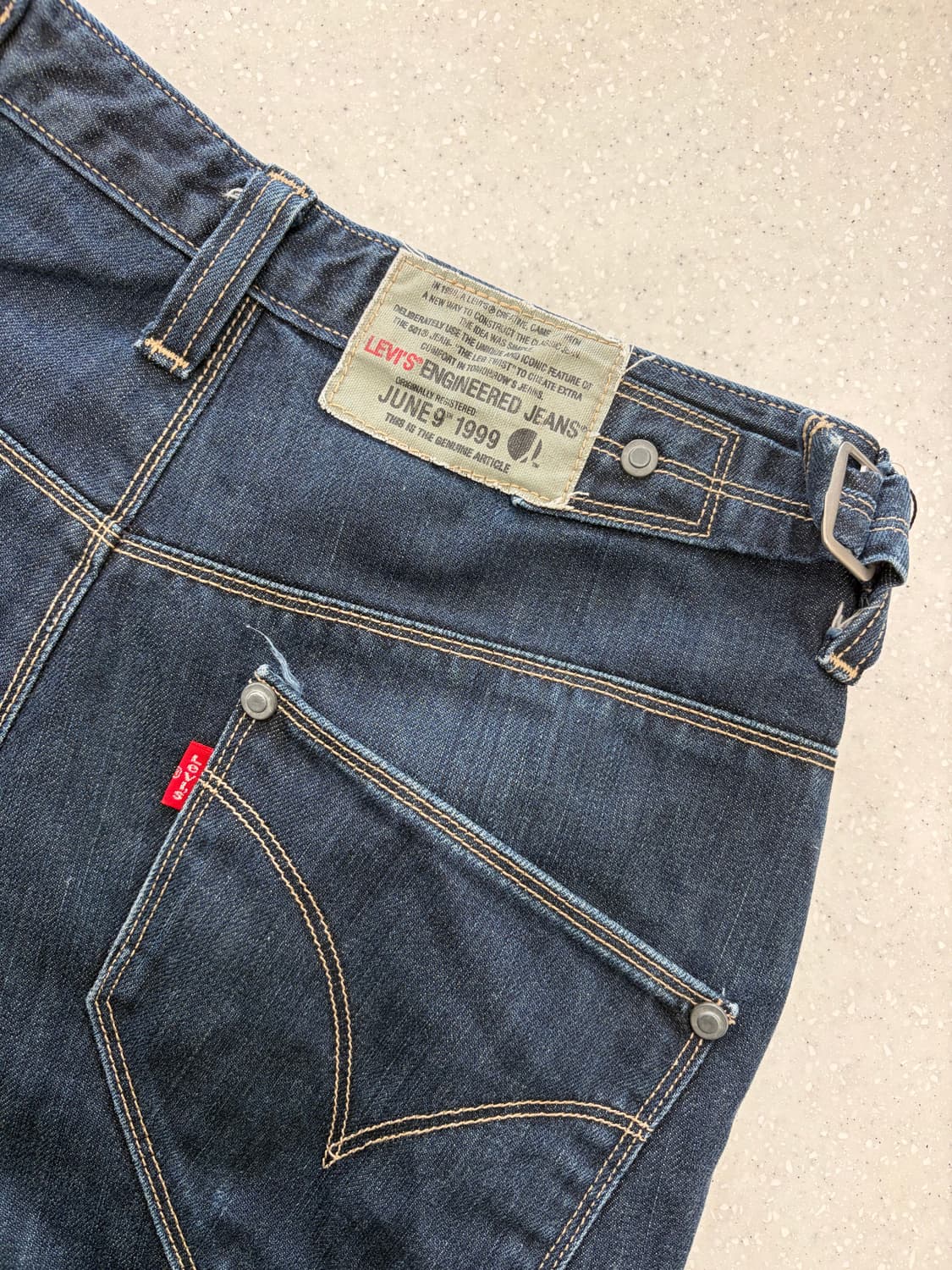 17. 리바이스 엔진 팬츠 상품이미지1