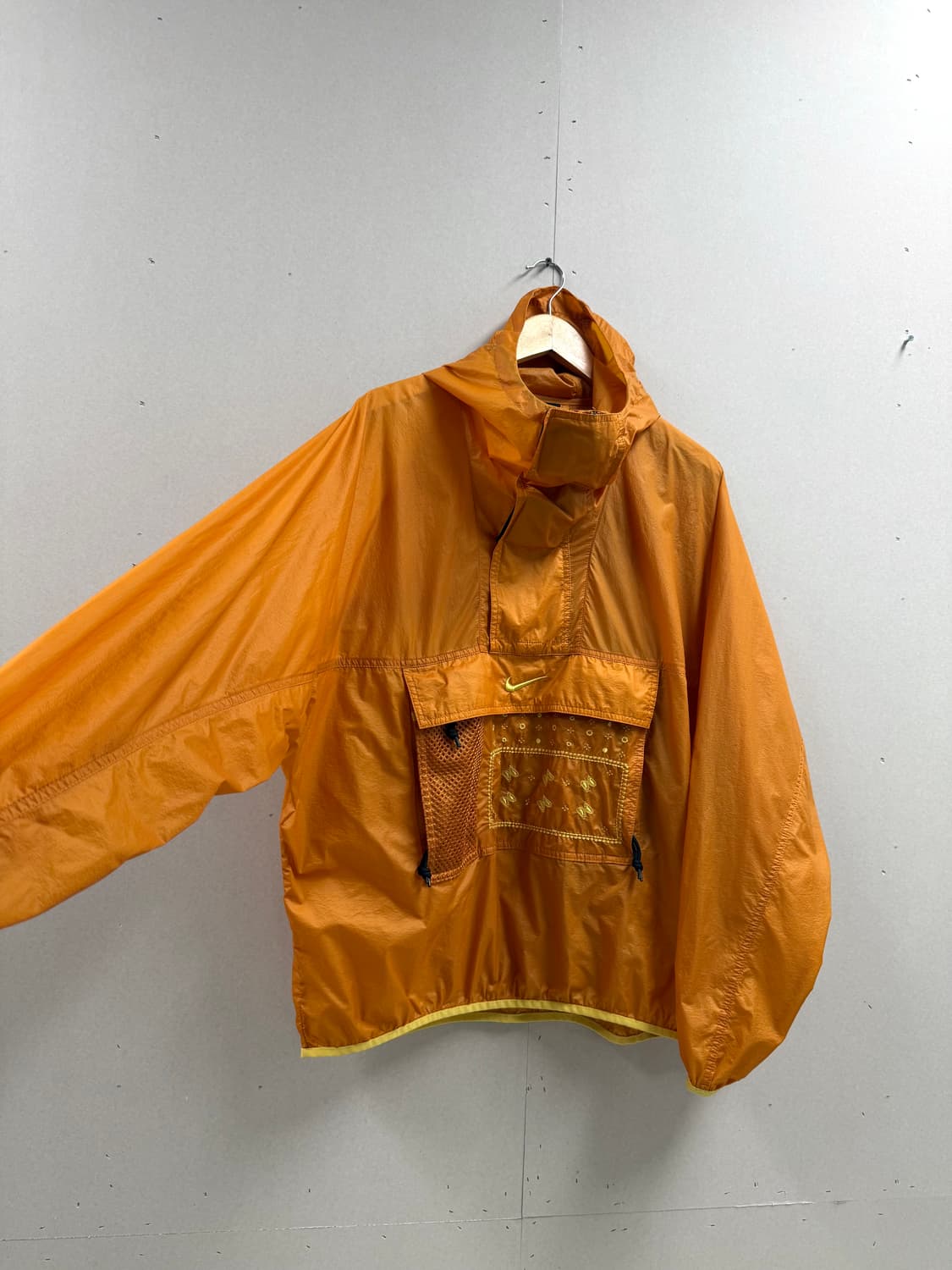 남성 105-110 / 나이키 오렌지 경량 아노락 바람막이  상품이미지3