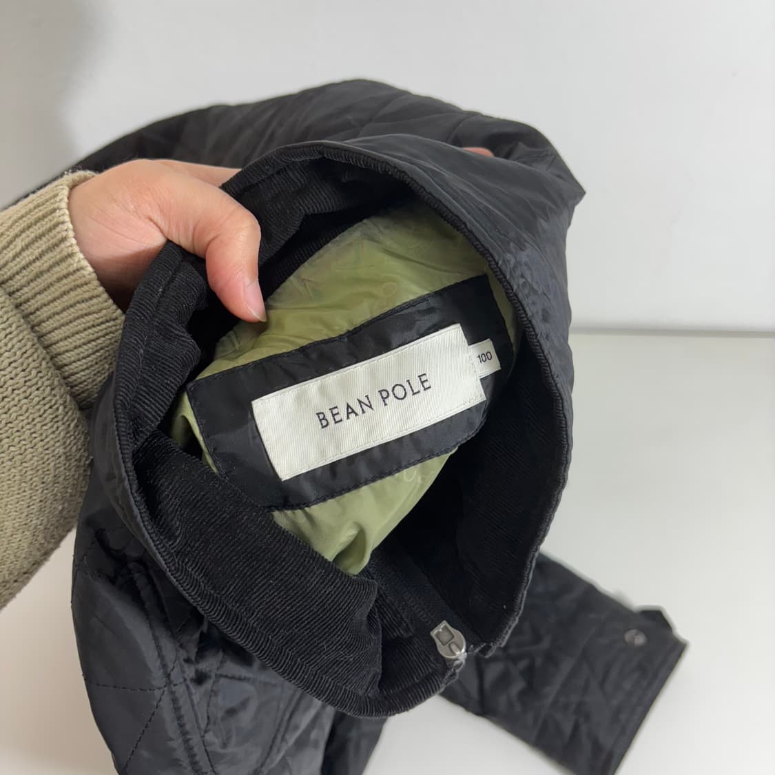 100 M-L 빈폴 블랙 기본로고 폴리충전재 가벼운 누빔점퍼 상품이미지4