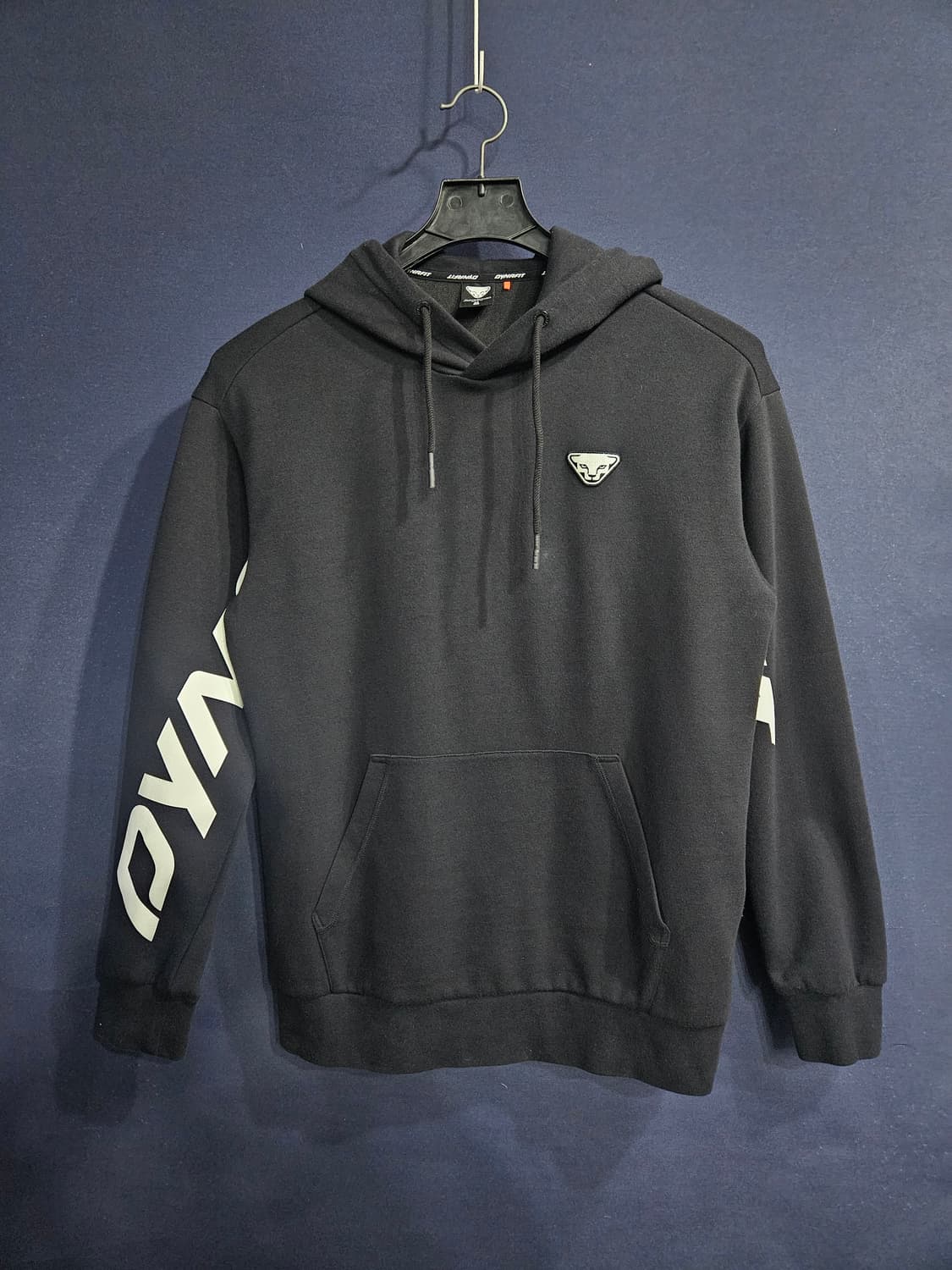 다이나핏 프린팅 블랙 남성 세미오버핏 95 포켓 후드티  상품이미지1