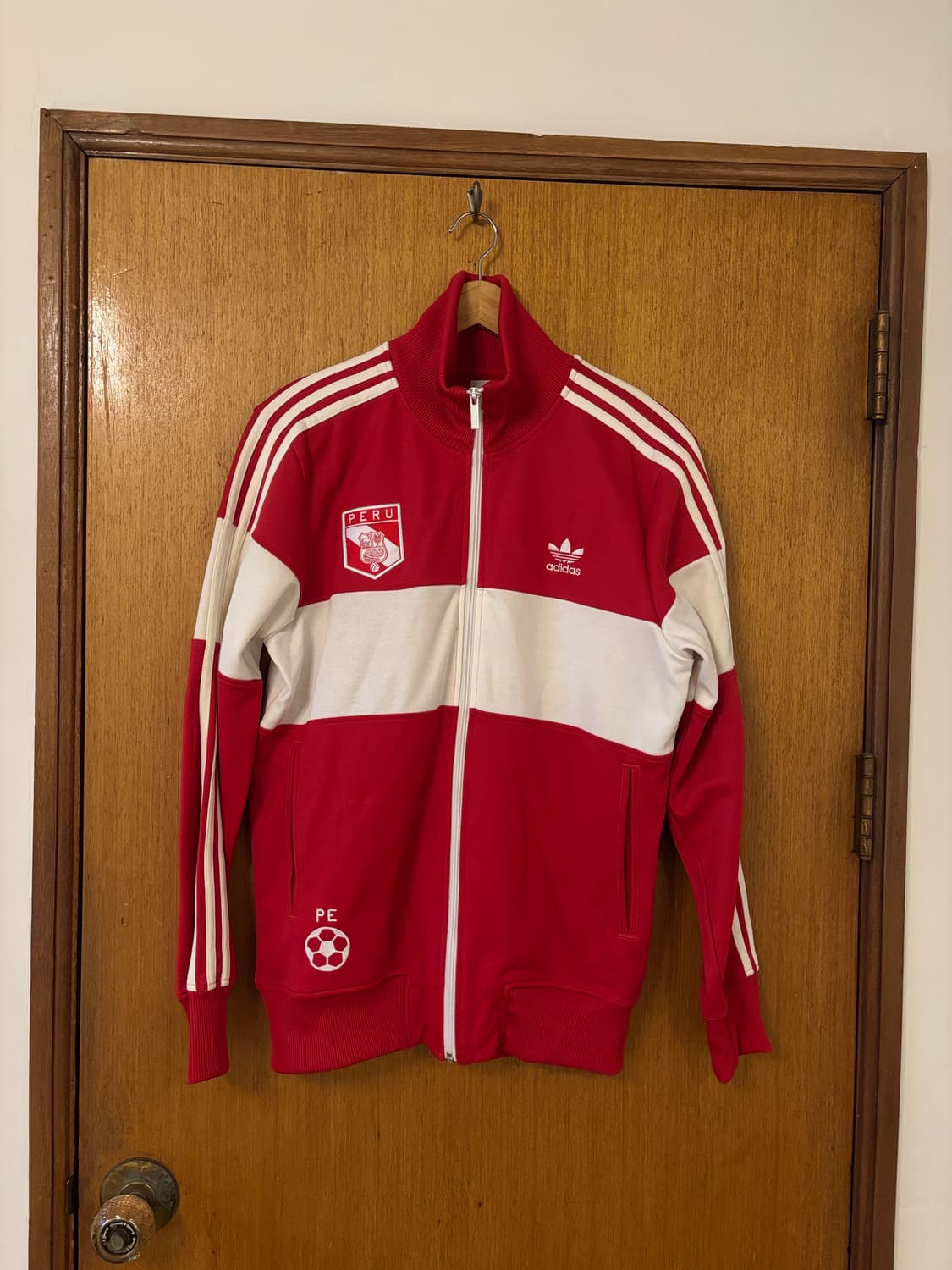 아디다스 페루 축구 국가대표팀 트랙탑 레드 상품이미지1