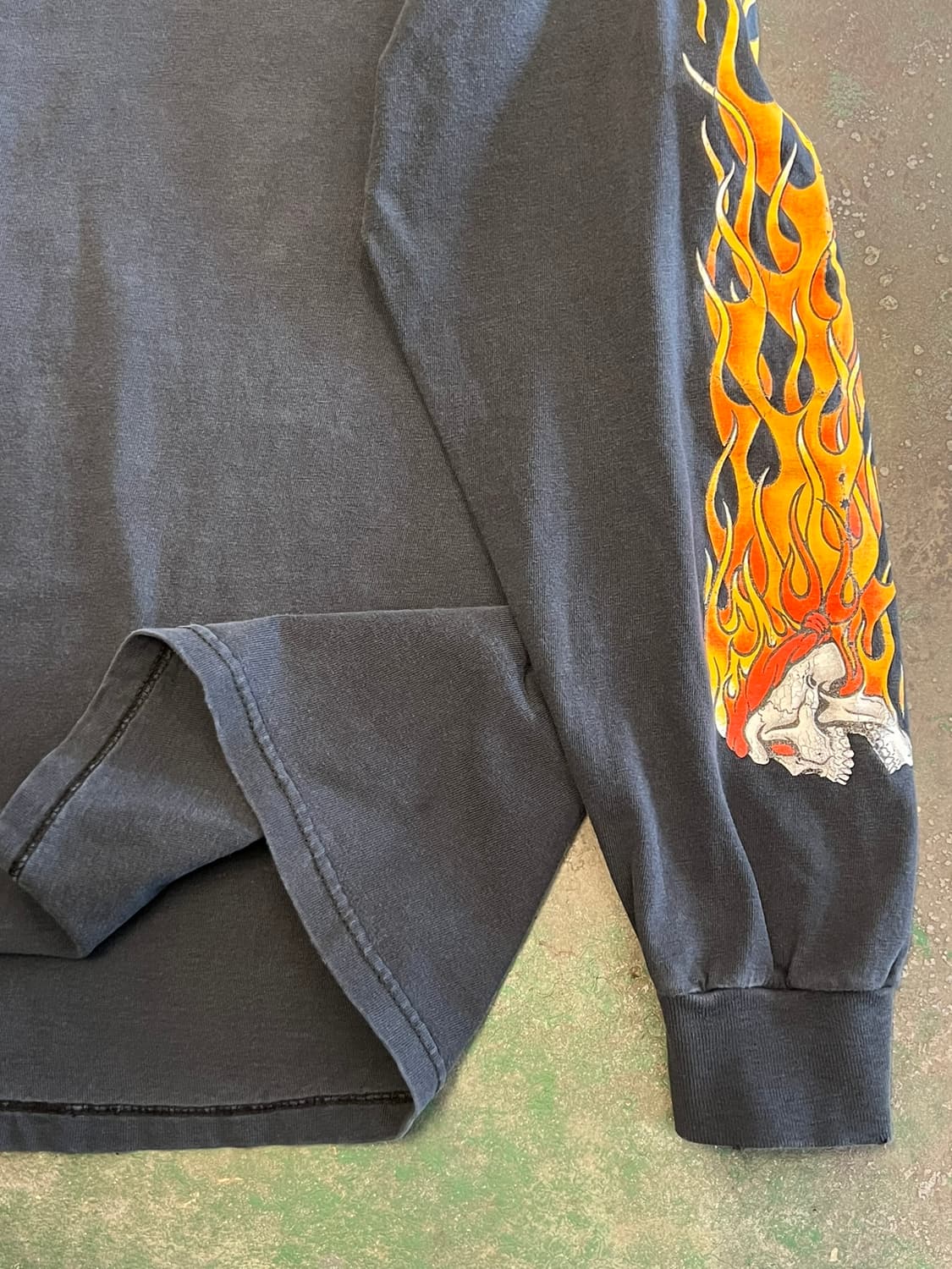 00's [M] 빈티지 롱슬리브 바이커 플레임 스컬 그래픽 워싱 쵸퍼 상품이미지5