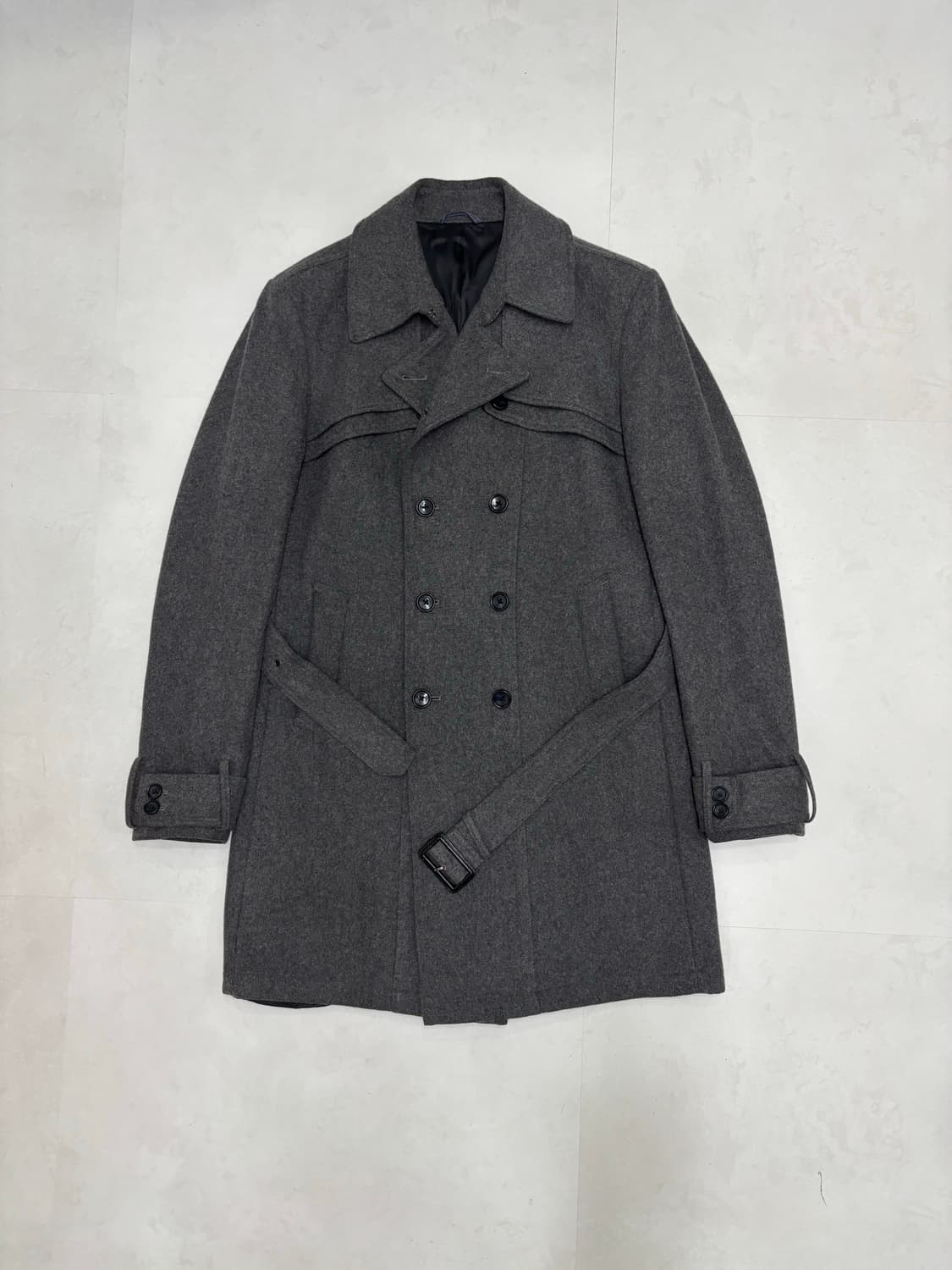 LAYERED DETAIL HALF COAT 상품이미지1