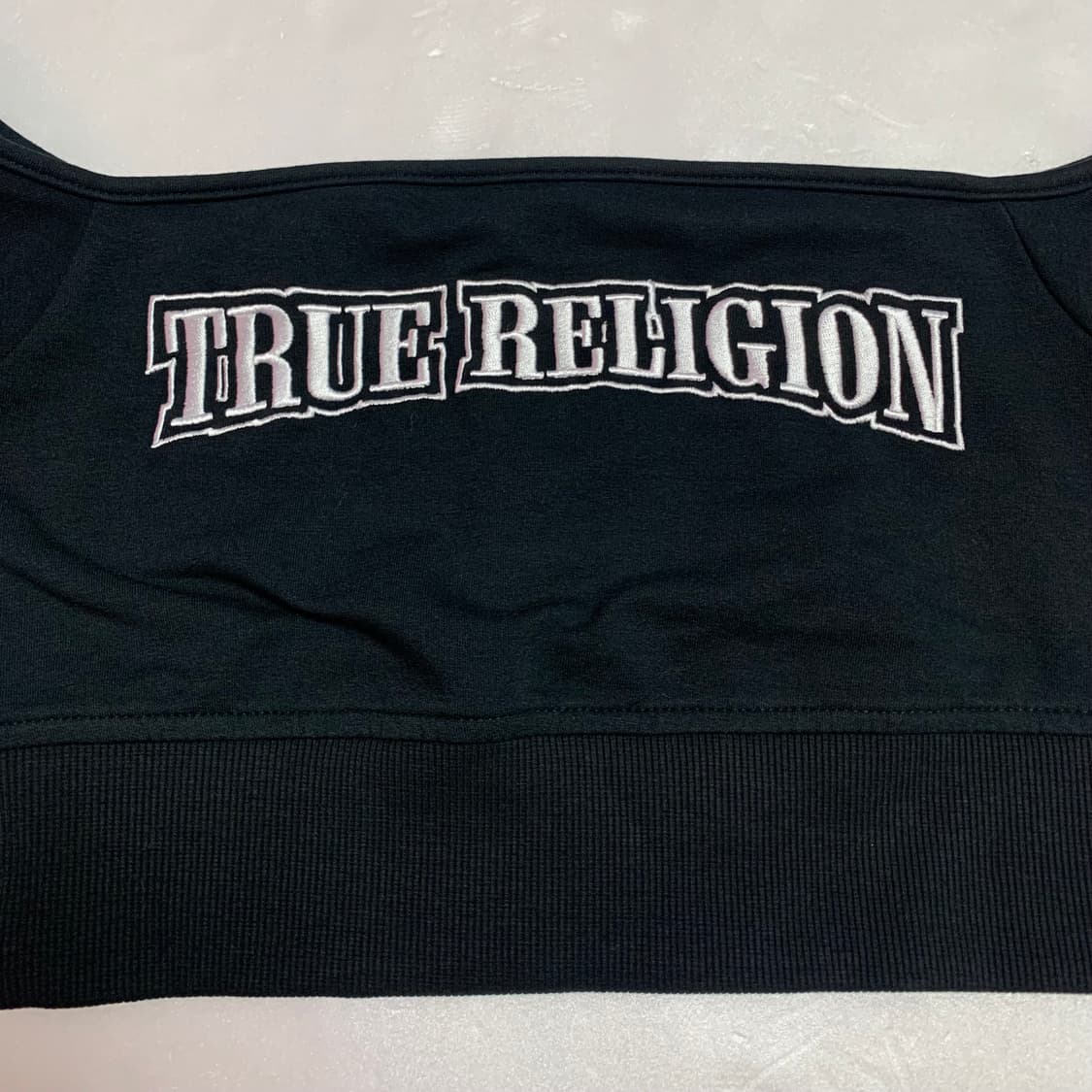 트루 릴리젼 오프숄더 롱슬리브 크롭탑 상품이미지4