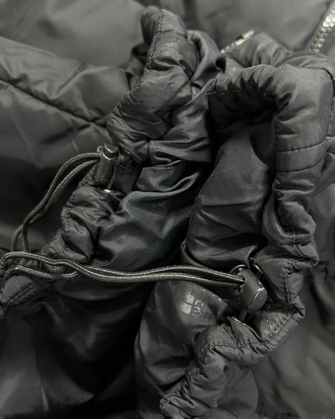 노스페이스 블랙 경량패딩  상품이미지6