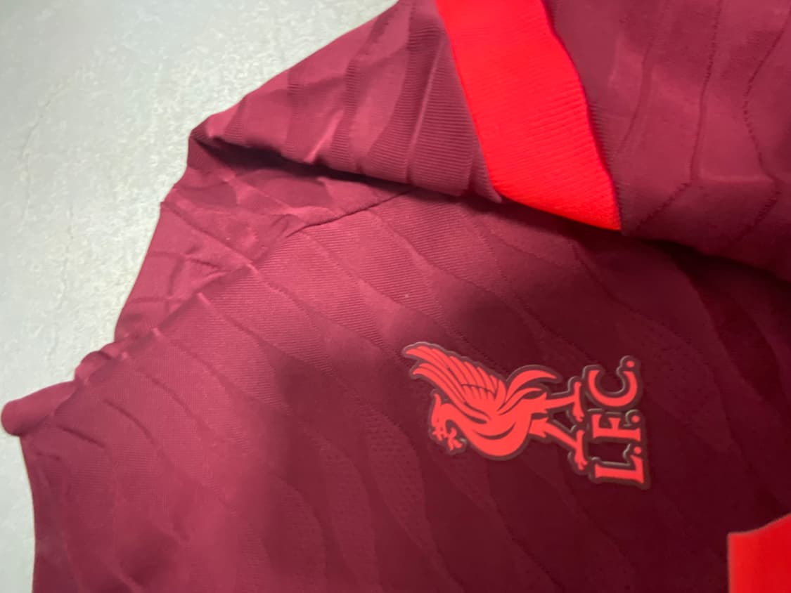 나이키 리버풀 adv드릴탑 상품이미지3