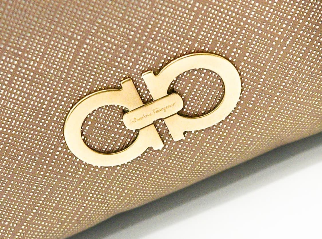 페라가모 더블 간치니 숄더백(정품) 상품이미지6