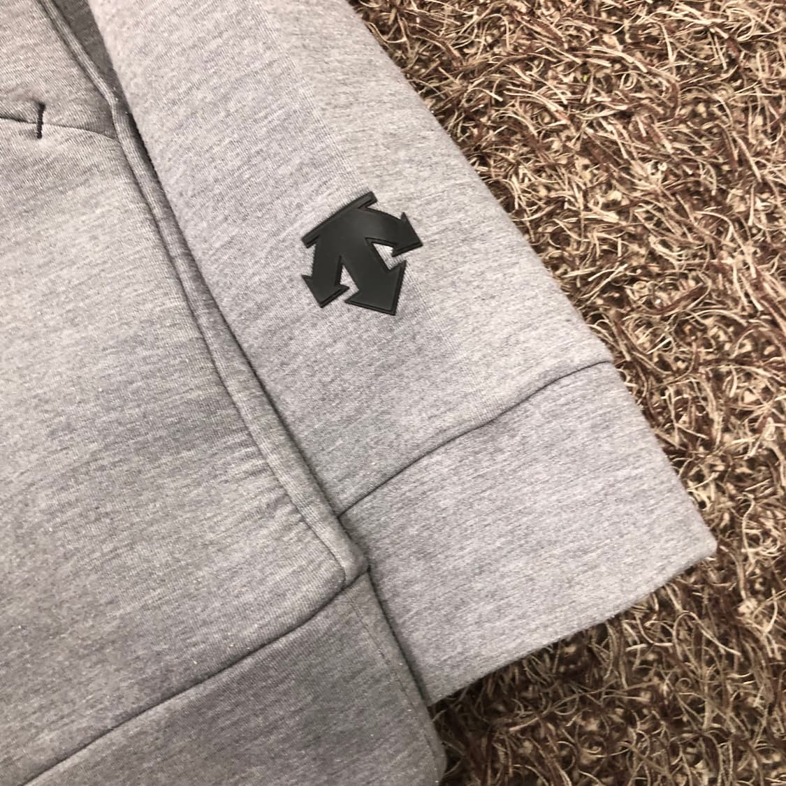 100 데상트 맨투맨 상품이미지3