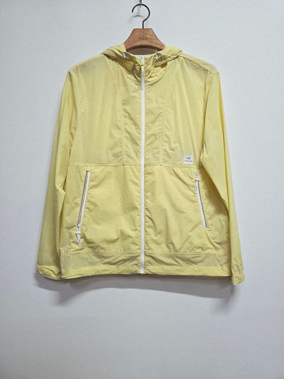 아이더 옐로우 바람막이 후드 자켓 상품이미지1