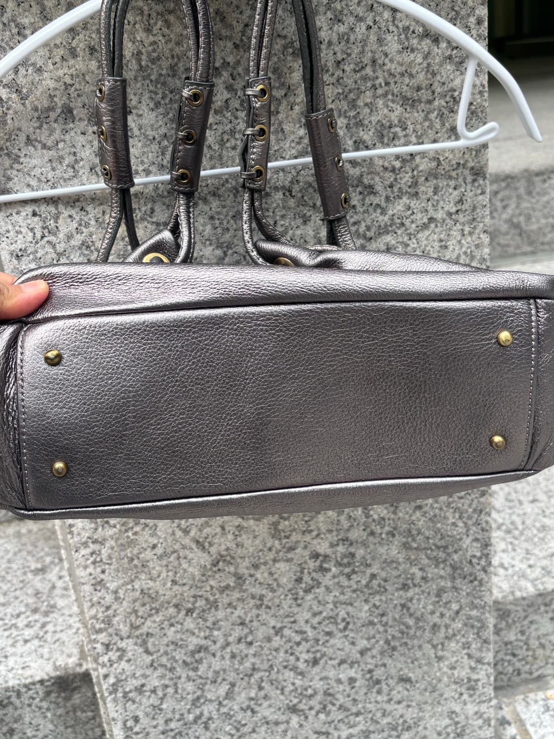 메탈릭 링 스트랩 셰이프 숄더백 상품이미지10