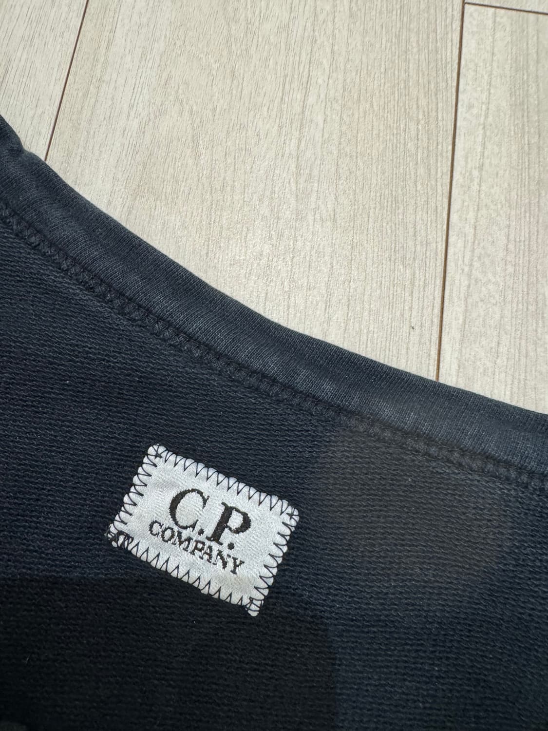 [정품] CP컴퍼니 맨투맨 상품이미지3
