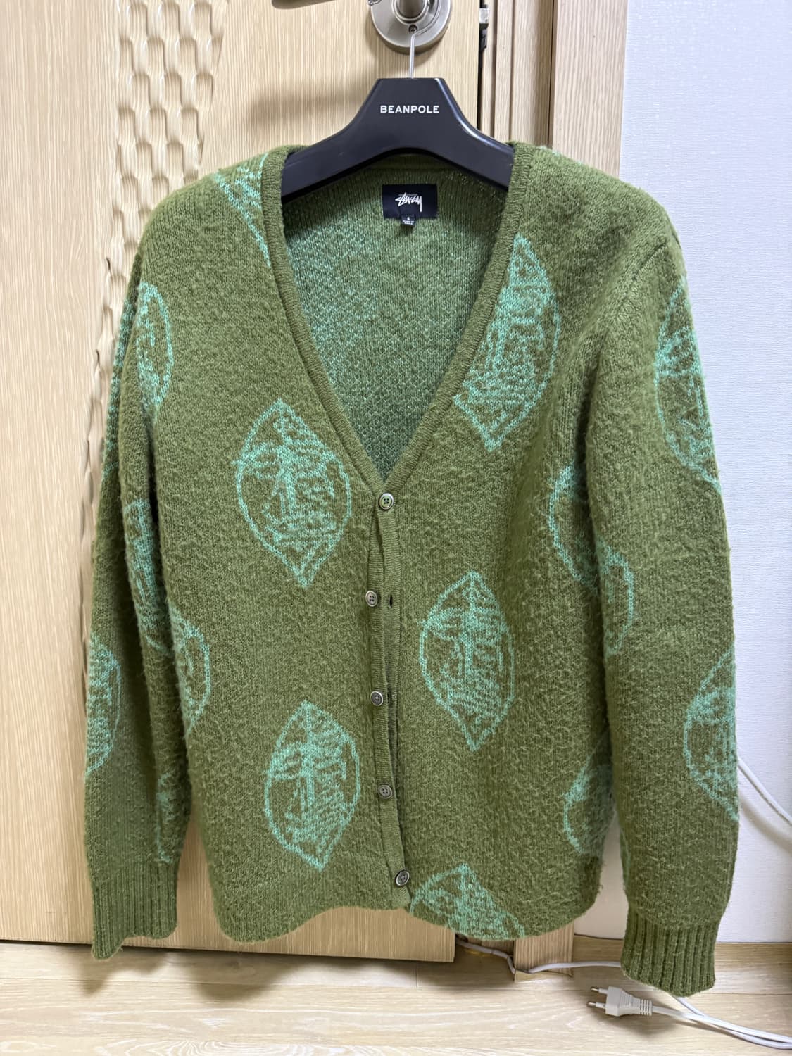 스투시 모헤어 가디건 상품이미지1