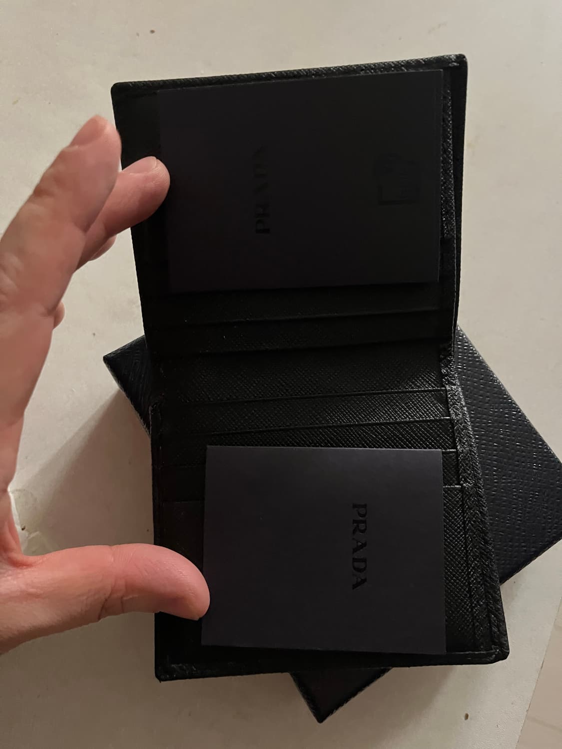 프라다 사피아노 레더 지갑 블랙 새상품급   상품이미지4