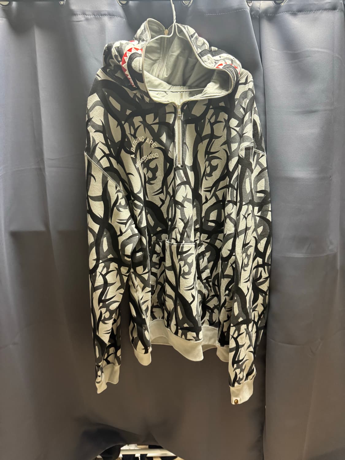 [XXL]베이프 x 네이버후드 트라이얼 카모 하프짚업 상품이미지3